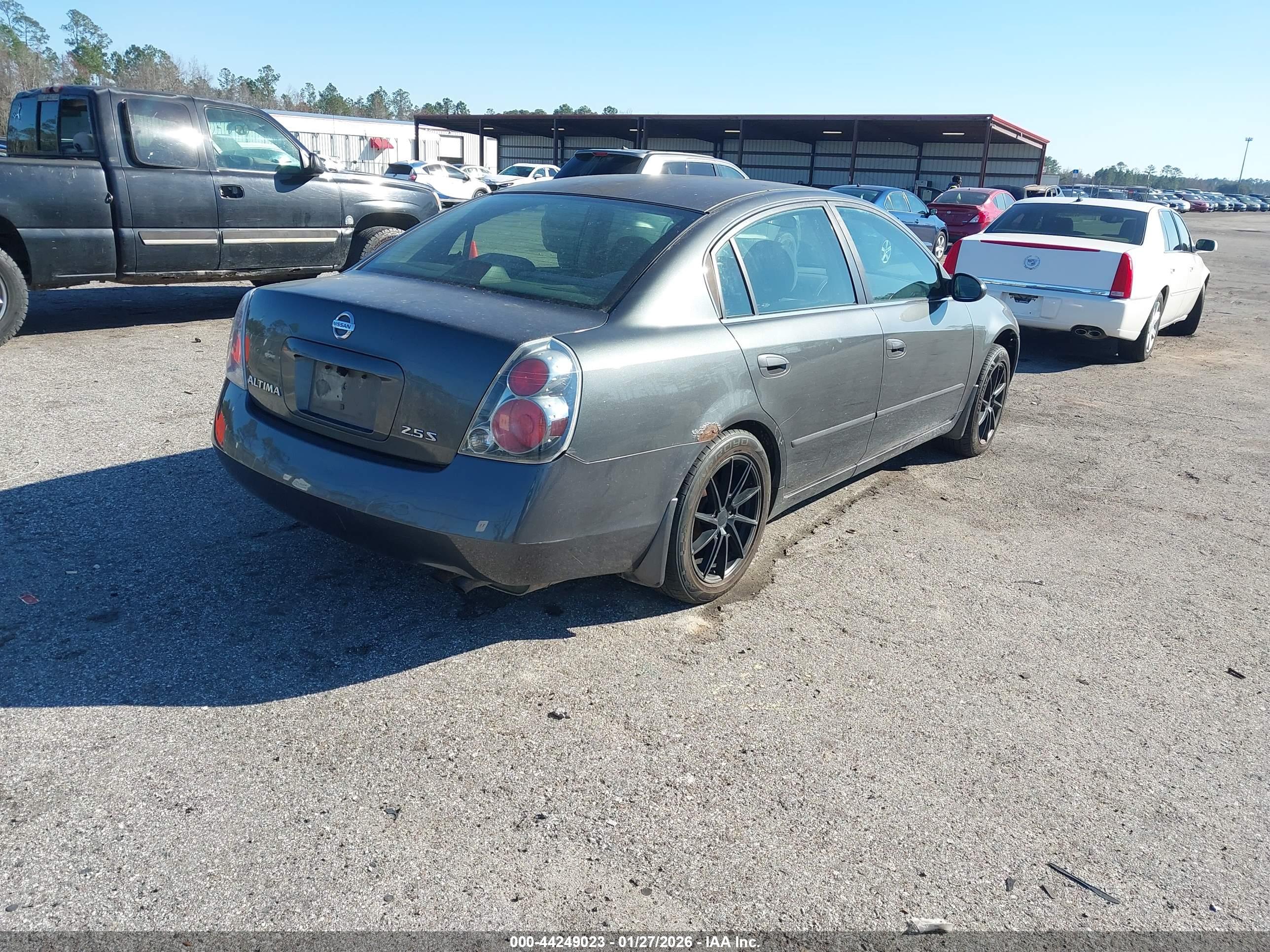 NISSAN ALTIMA image 4