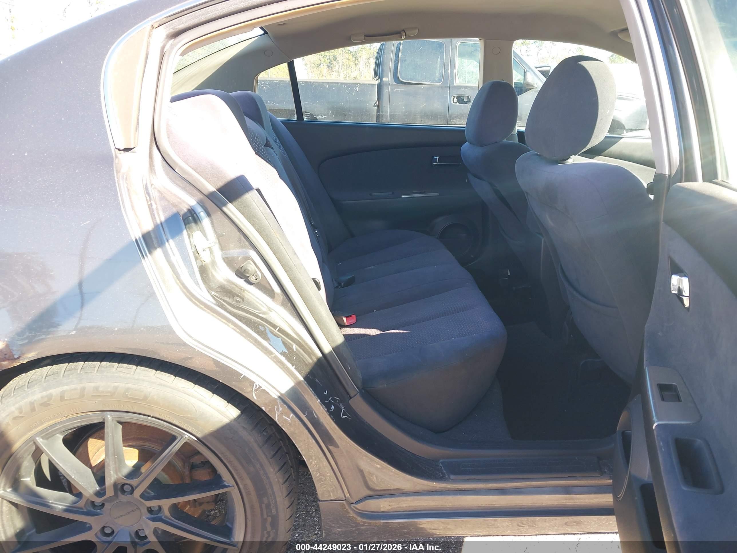 NISSAN ALTIMA image 8