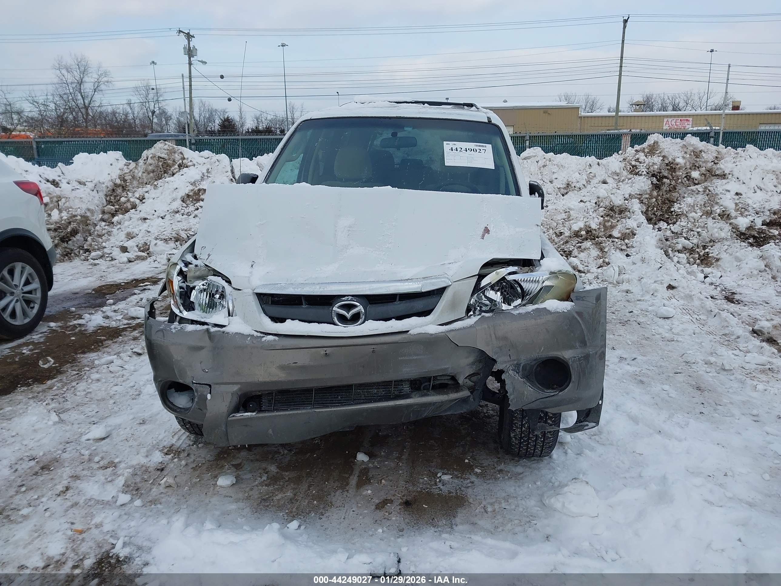 MAZDA TRIBUTE image 6
