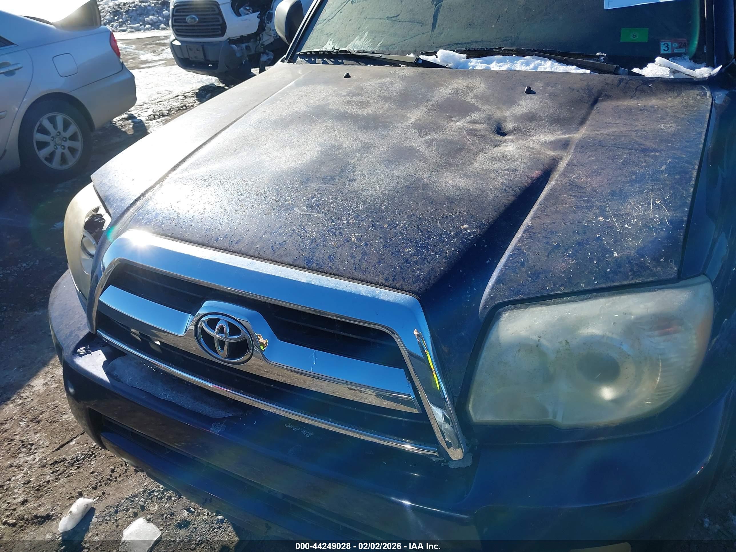 TOYOTA 4RUNNER image 6