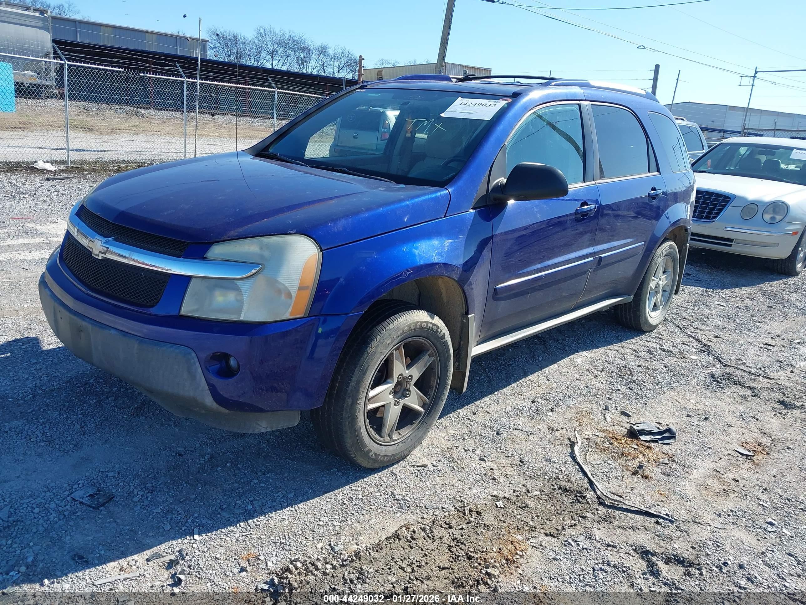 CHEVROLET EQUINOX image 2