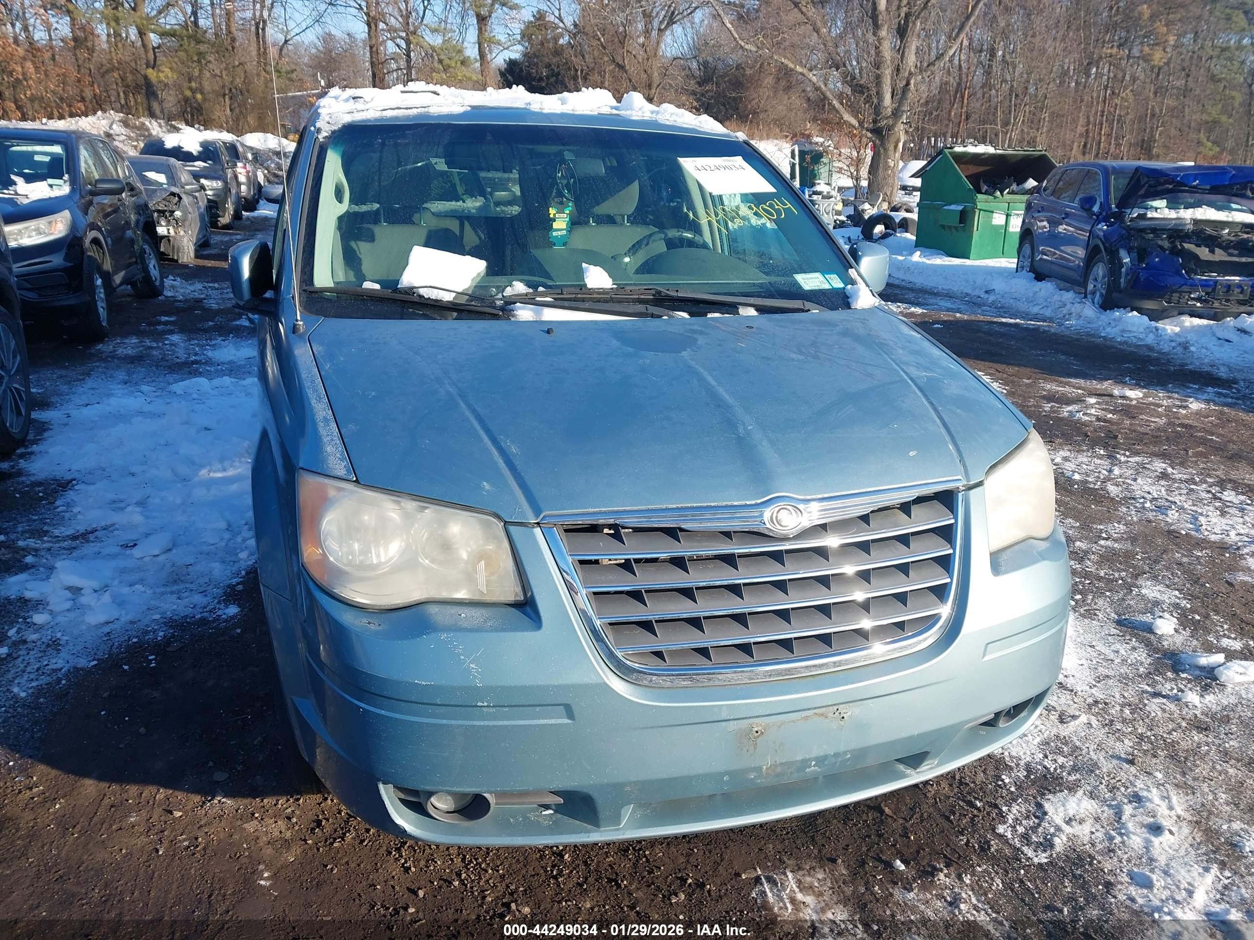 CHRYSLER TOWN image 6