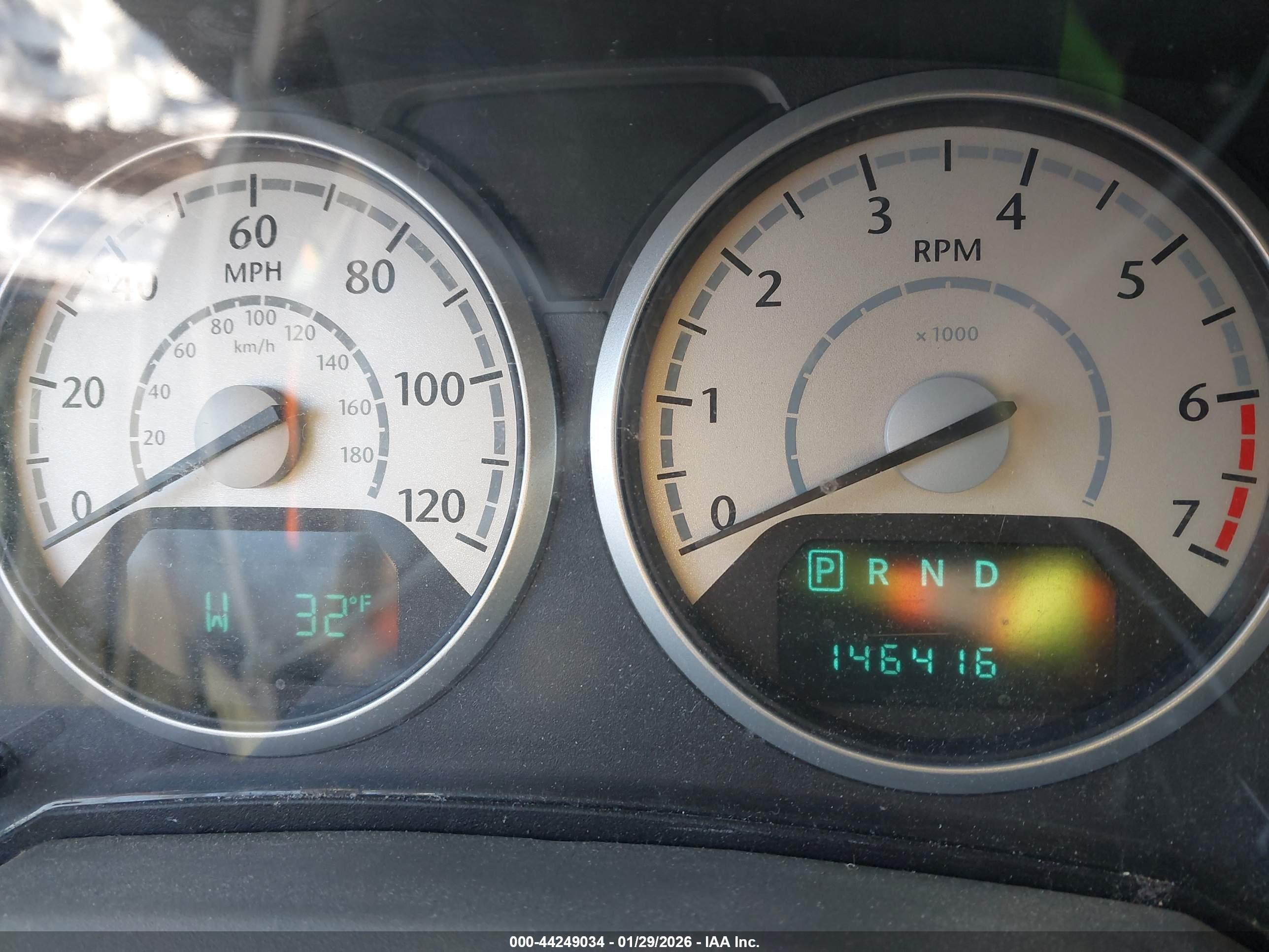 CHRYSLER TOWN image 7