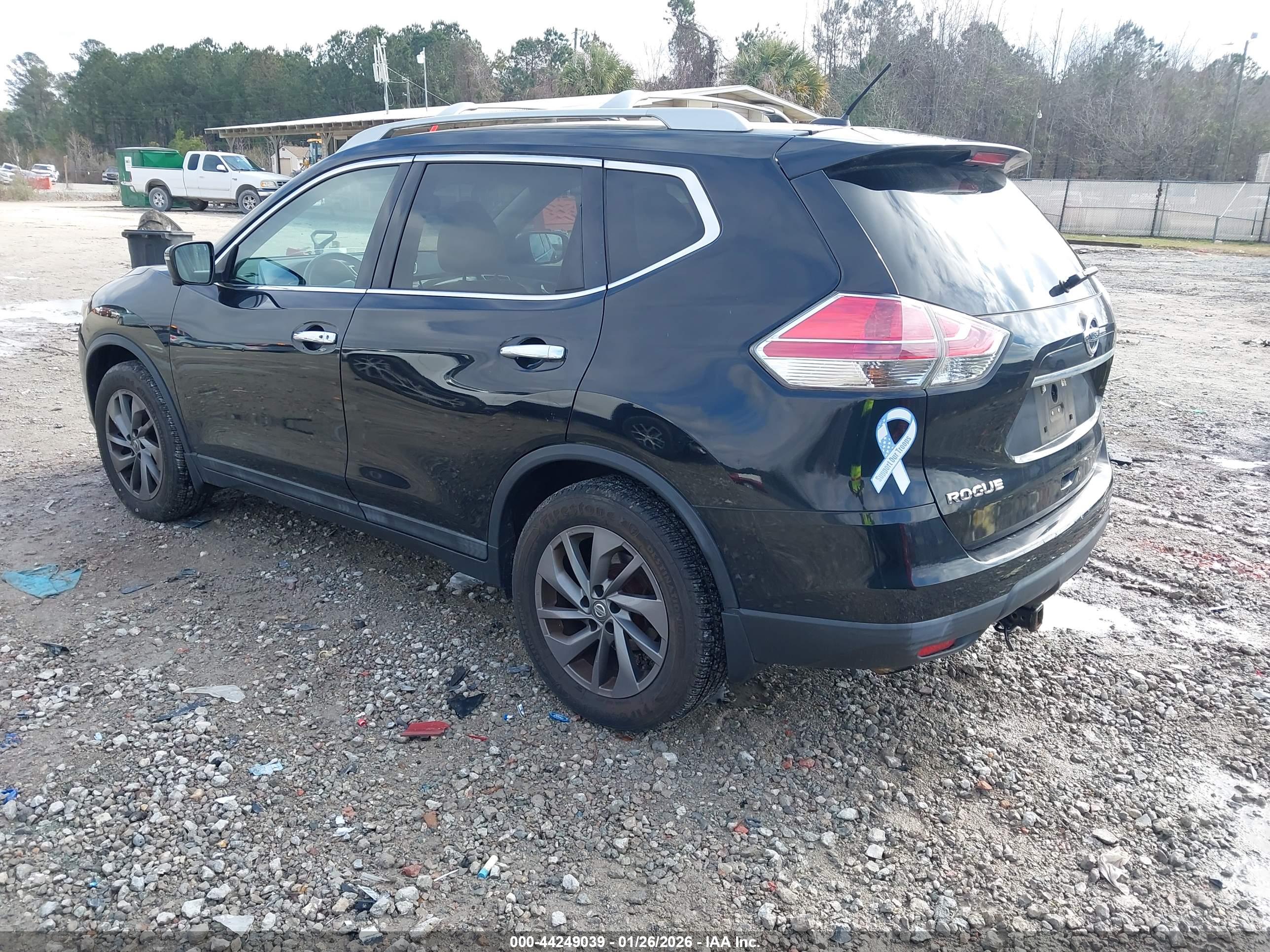 NISSAN ROGUE image 3