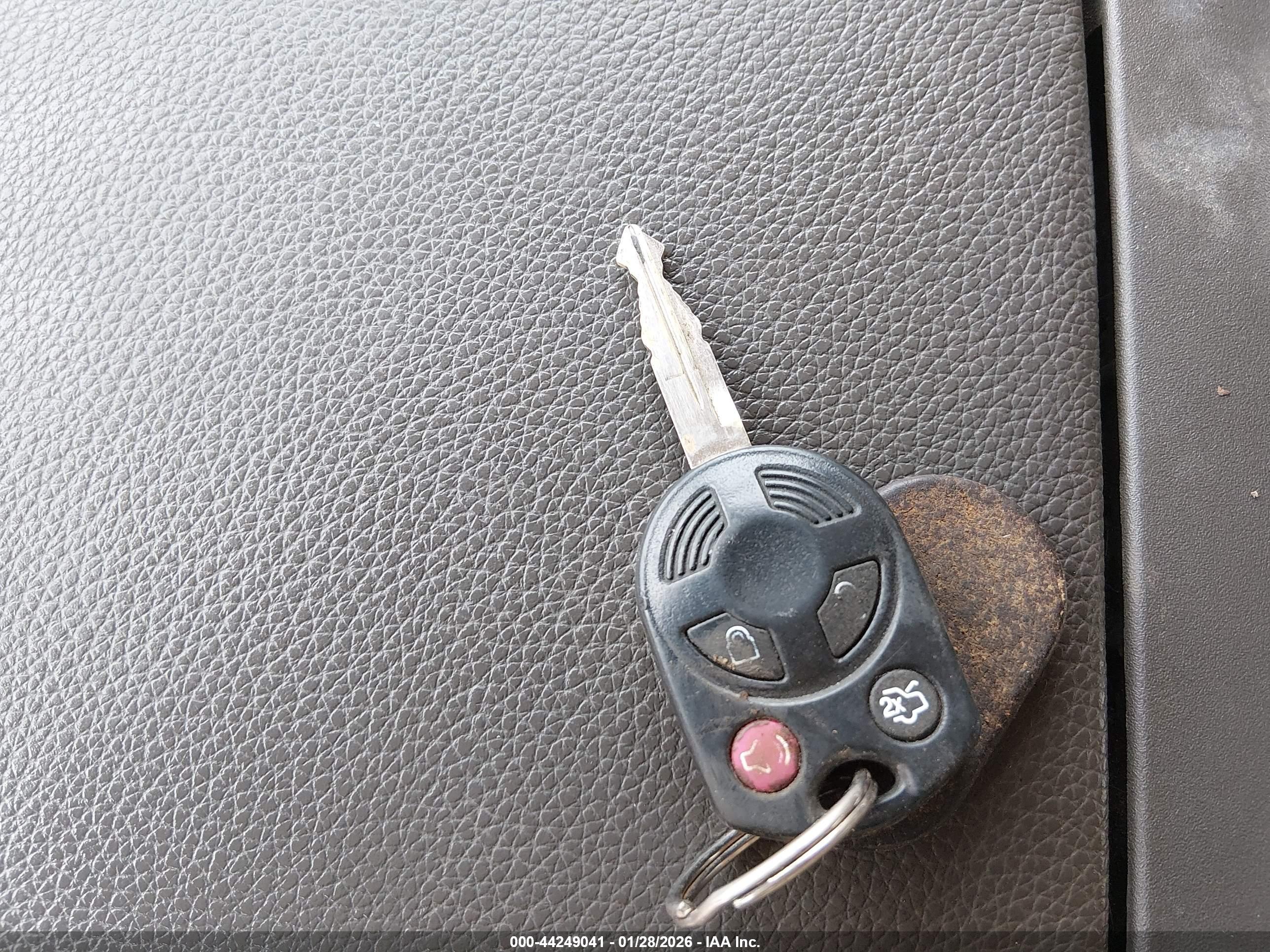 FORD EXPEDITION image 11