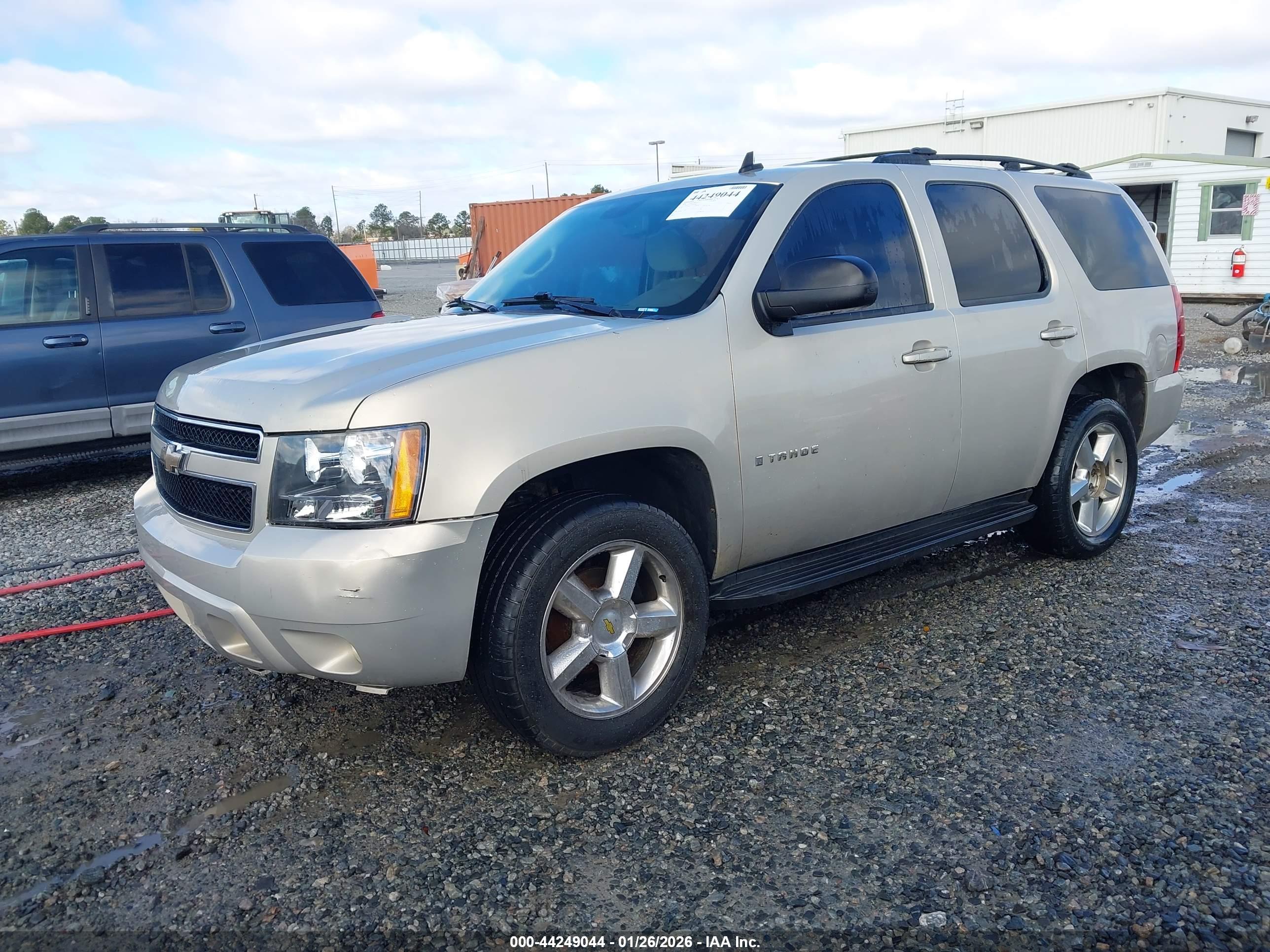 CHEVROLET TAHOE image 2