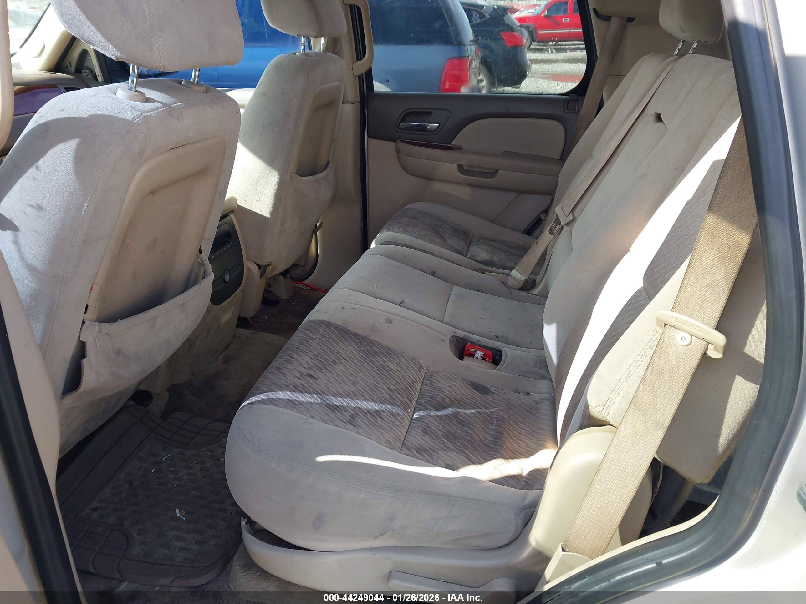CHEVROLET TAHOE image 8