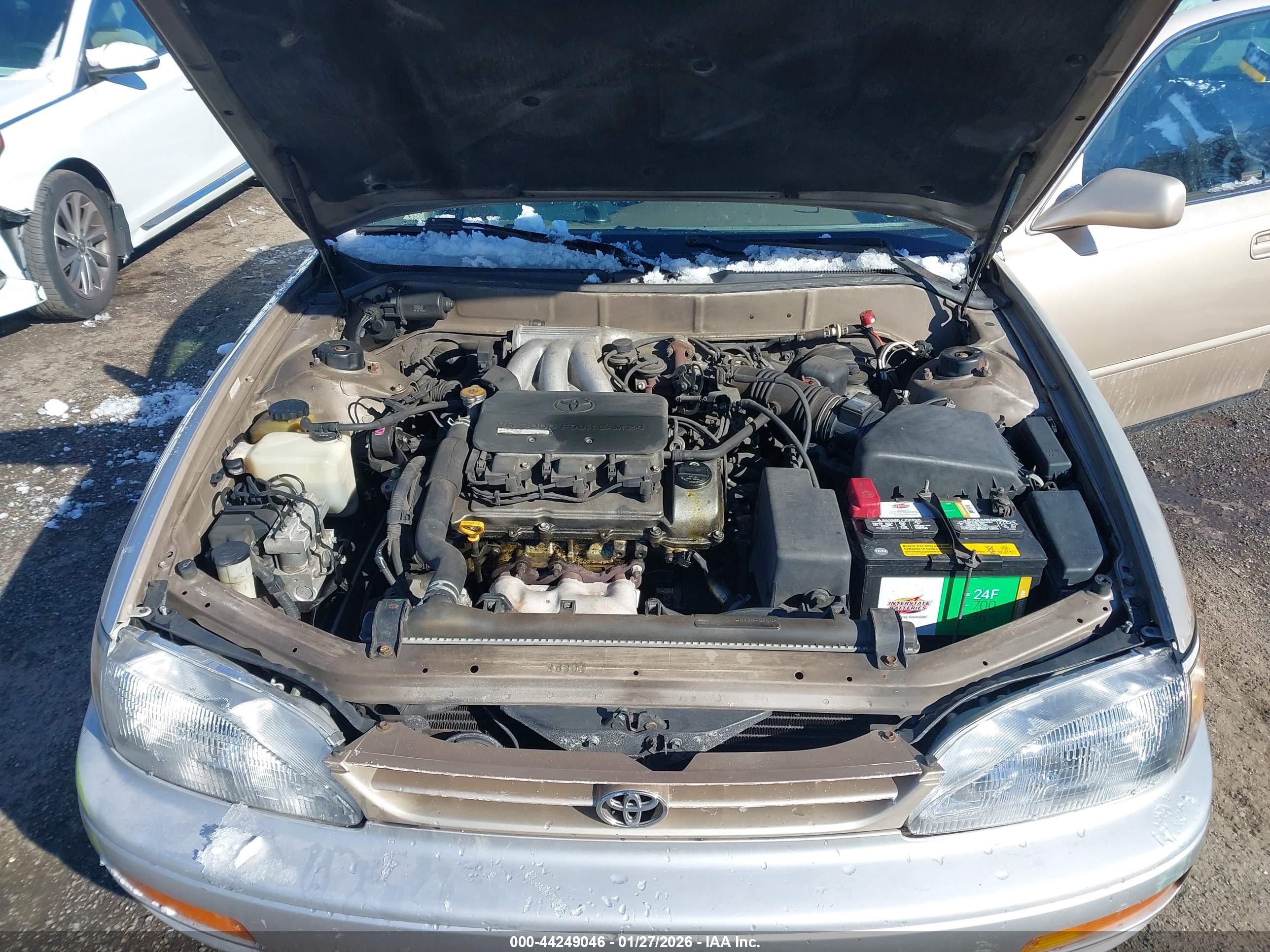 TOYOTA CAMRY image 10