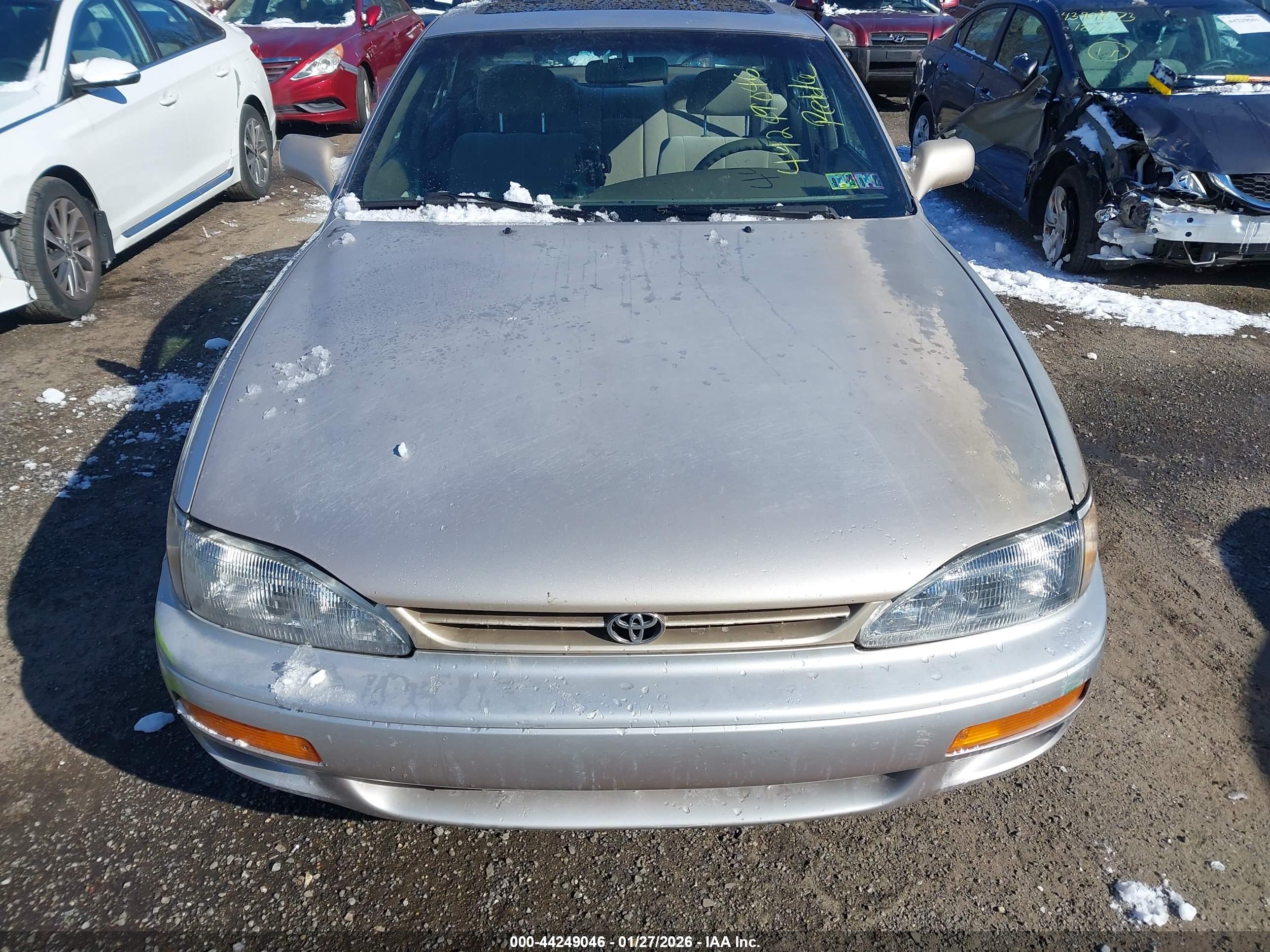 TOYOTA CAMRY image 6