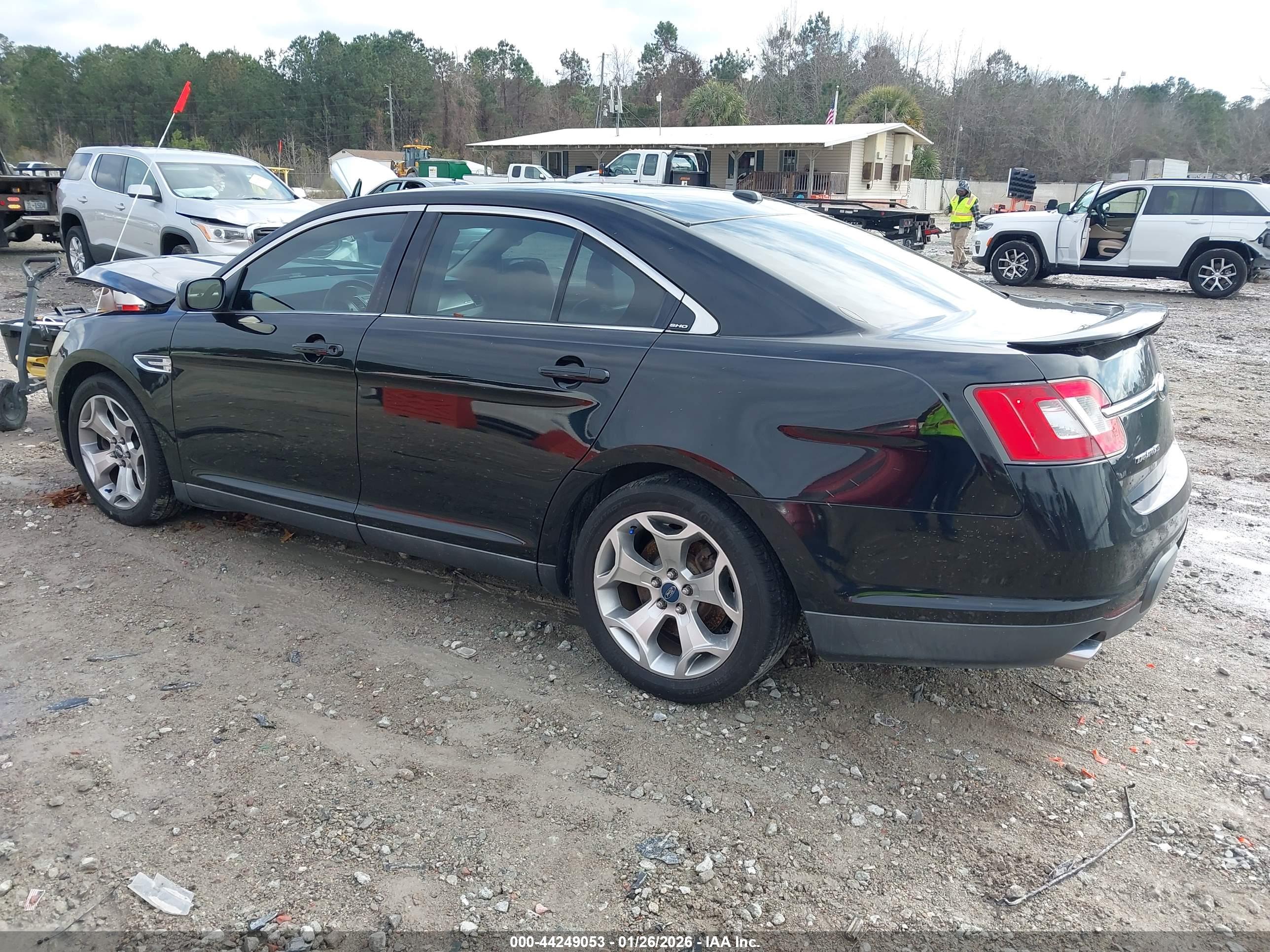 FORD TAURUS image 3