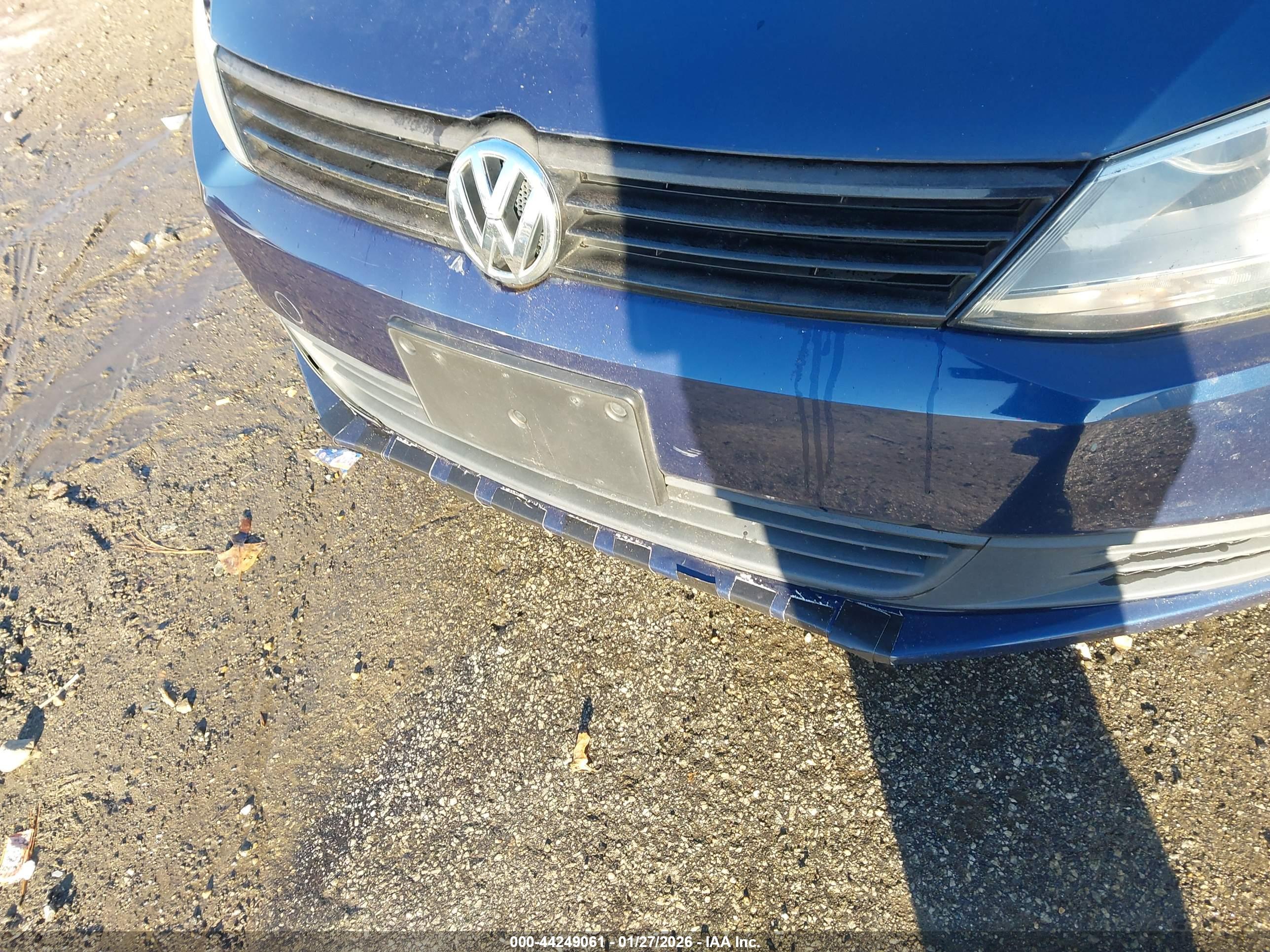 VOLKSWAGEN JETTA image 6