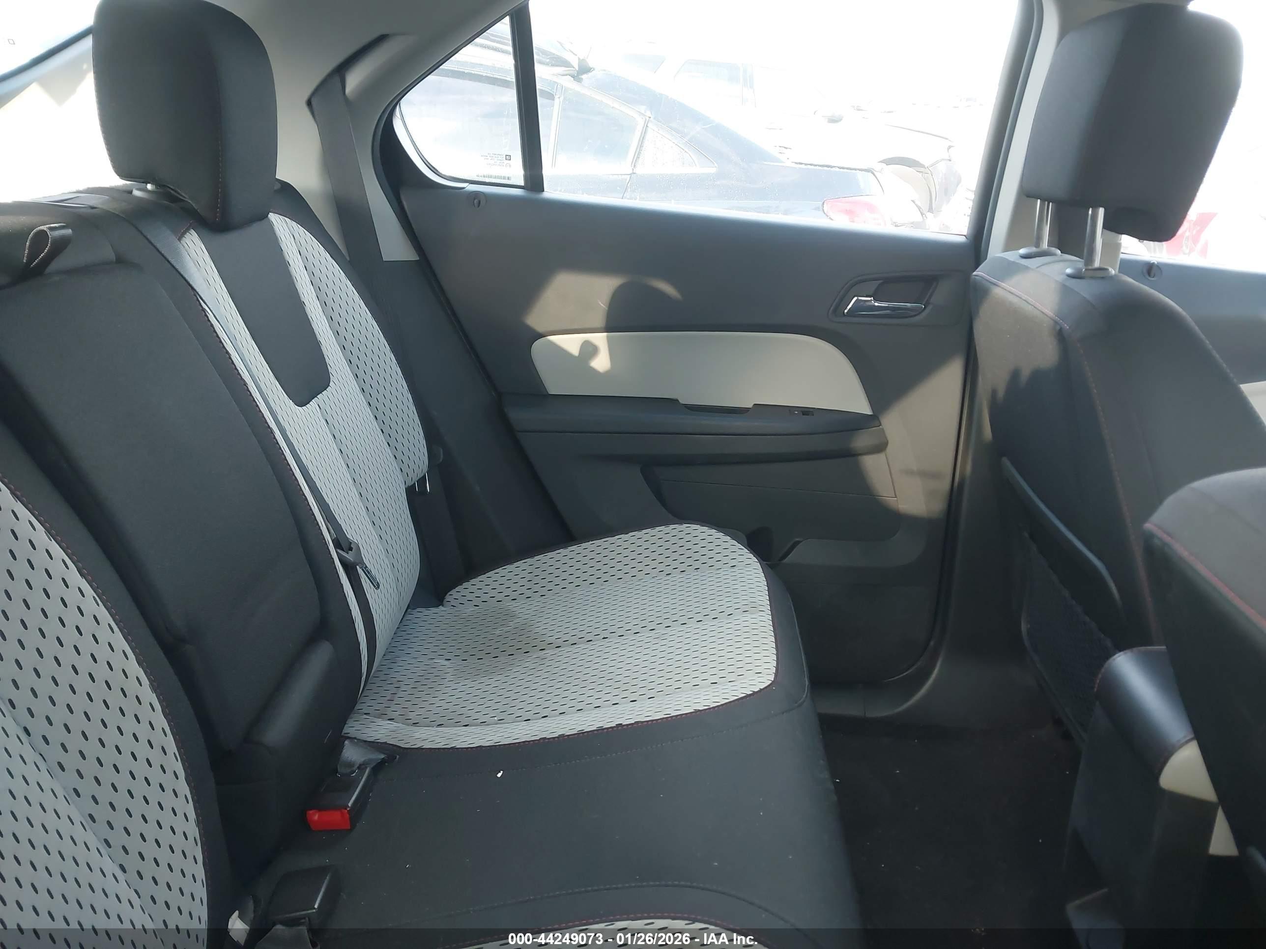 CHEVROLET EQUINOX image 8