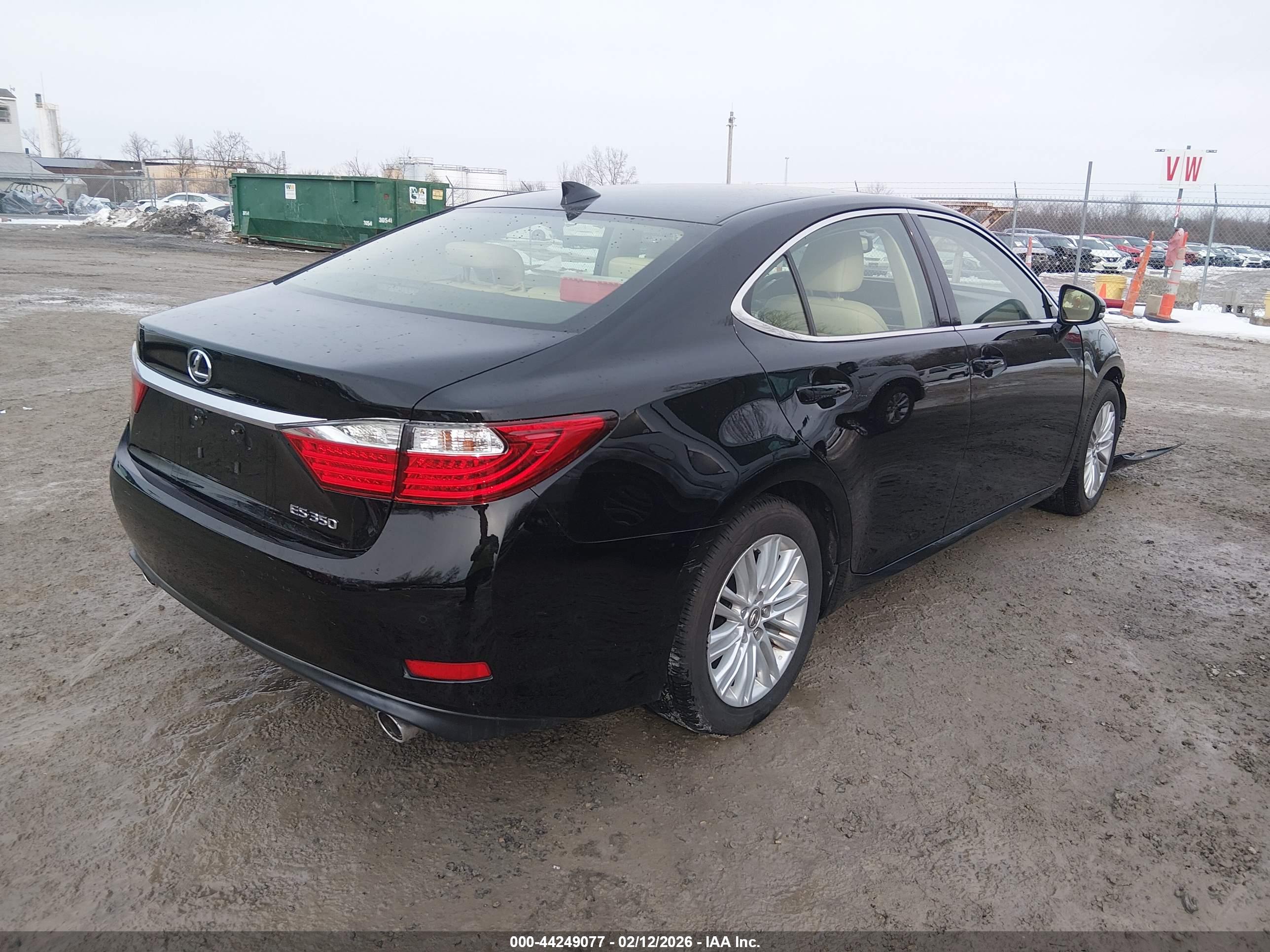 LEXUS ES image 4