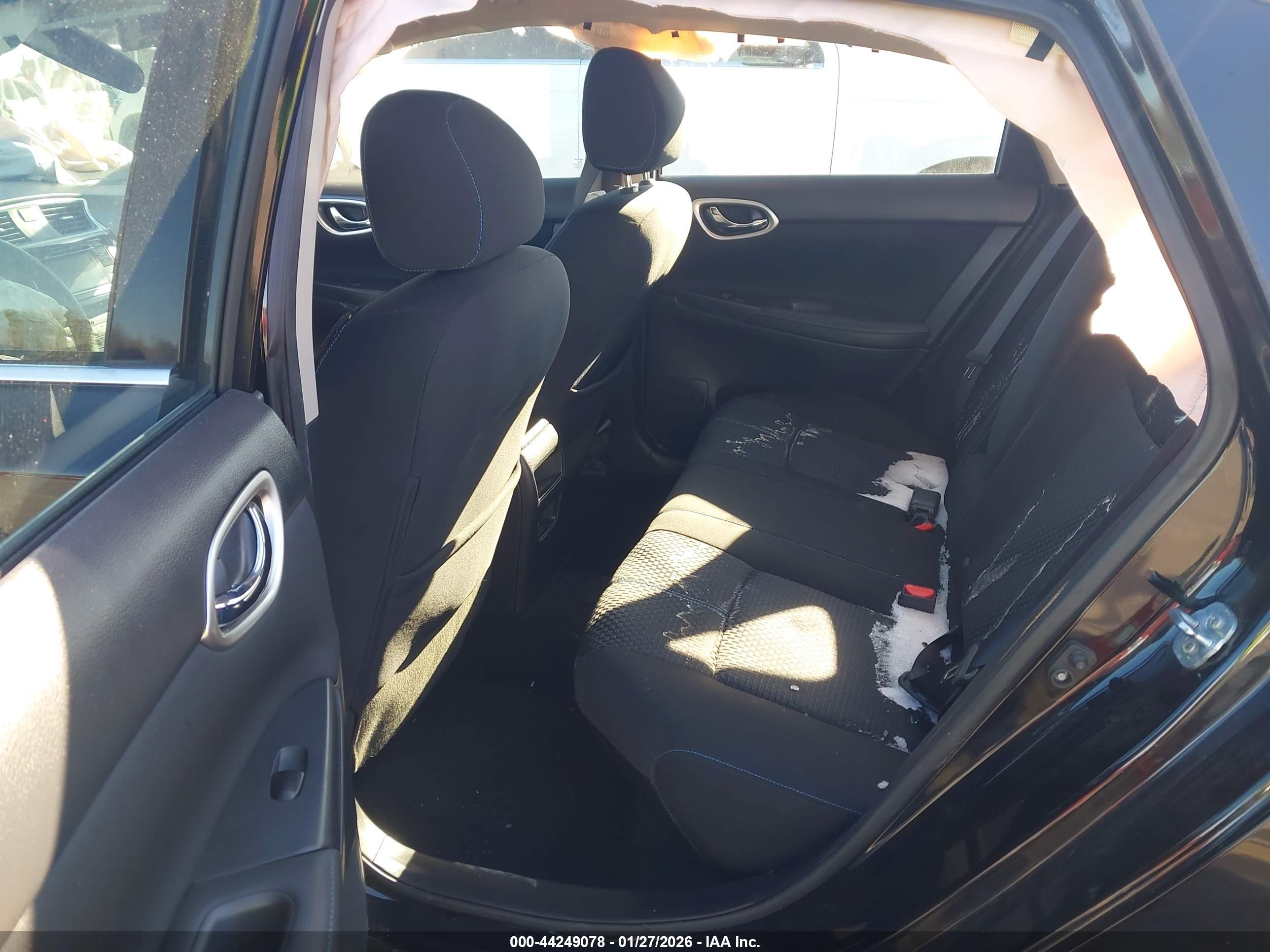 NISSAN SENTRA image 8