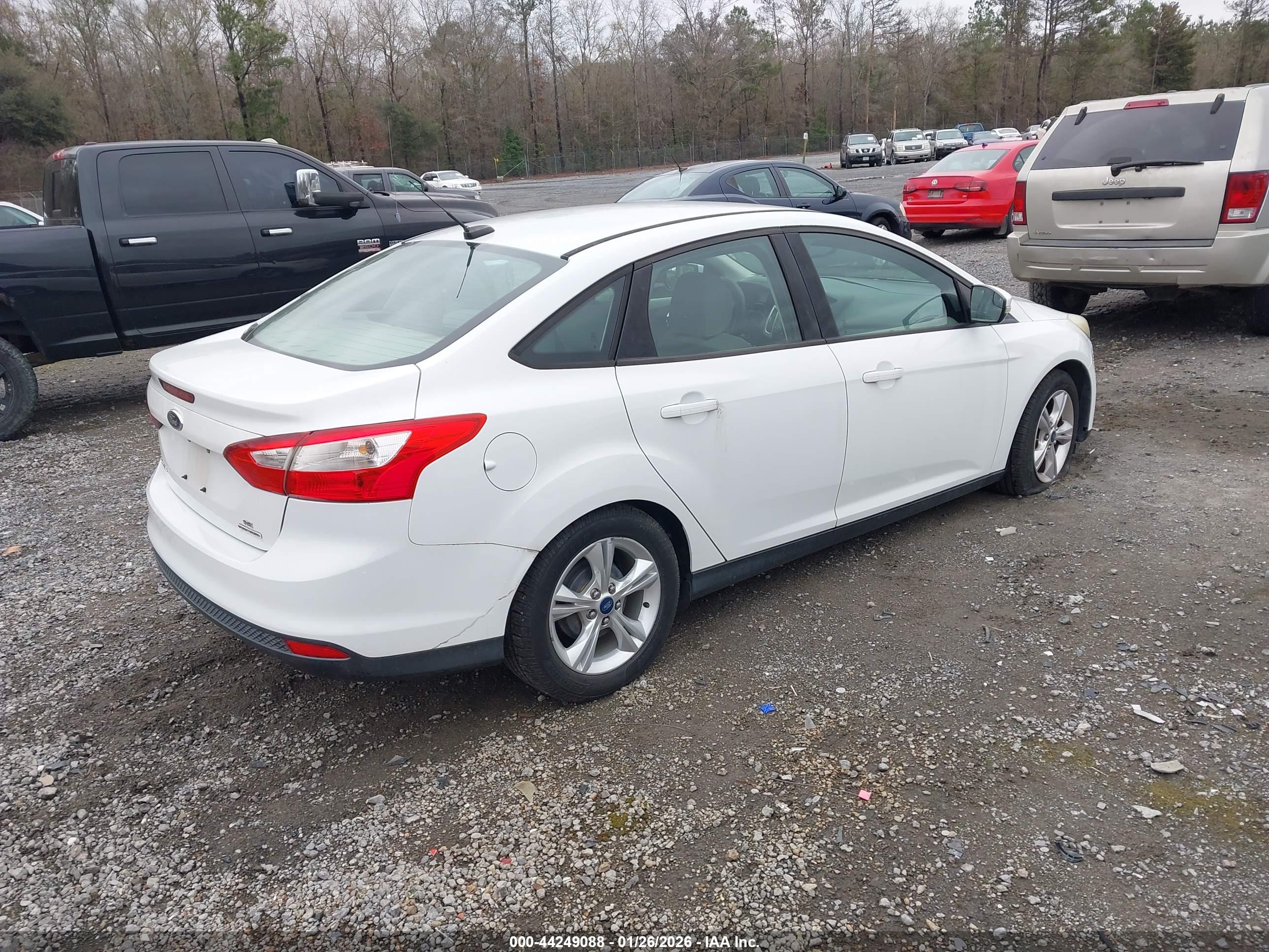 FORD FOCUS image 4