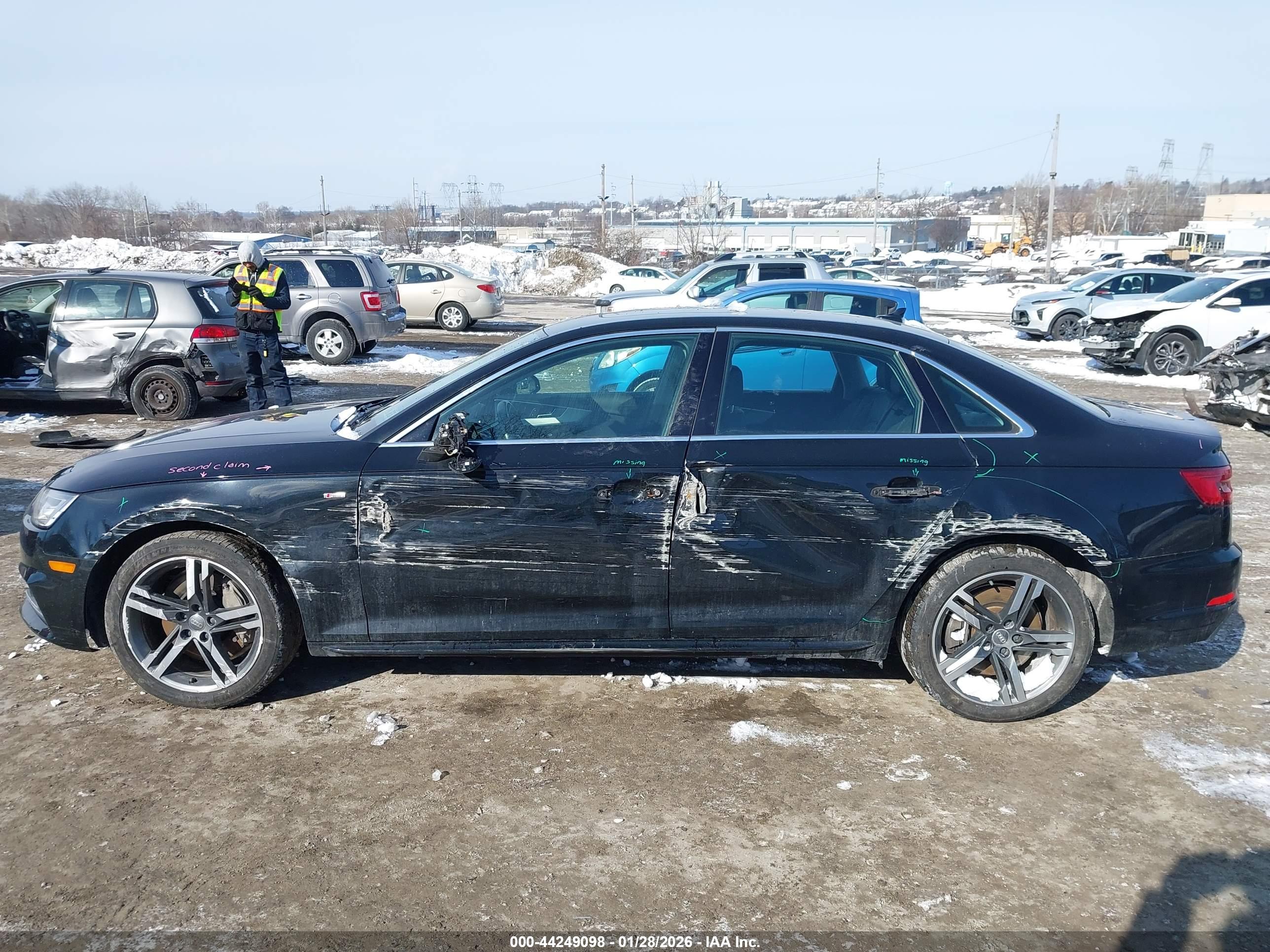AUDI A4 image 6