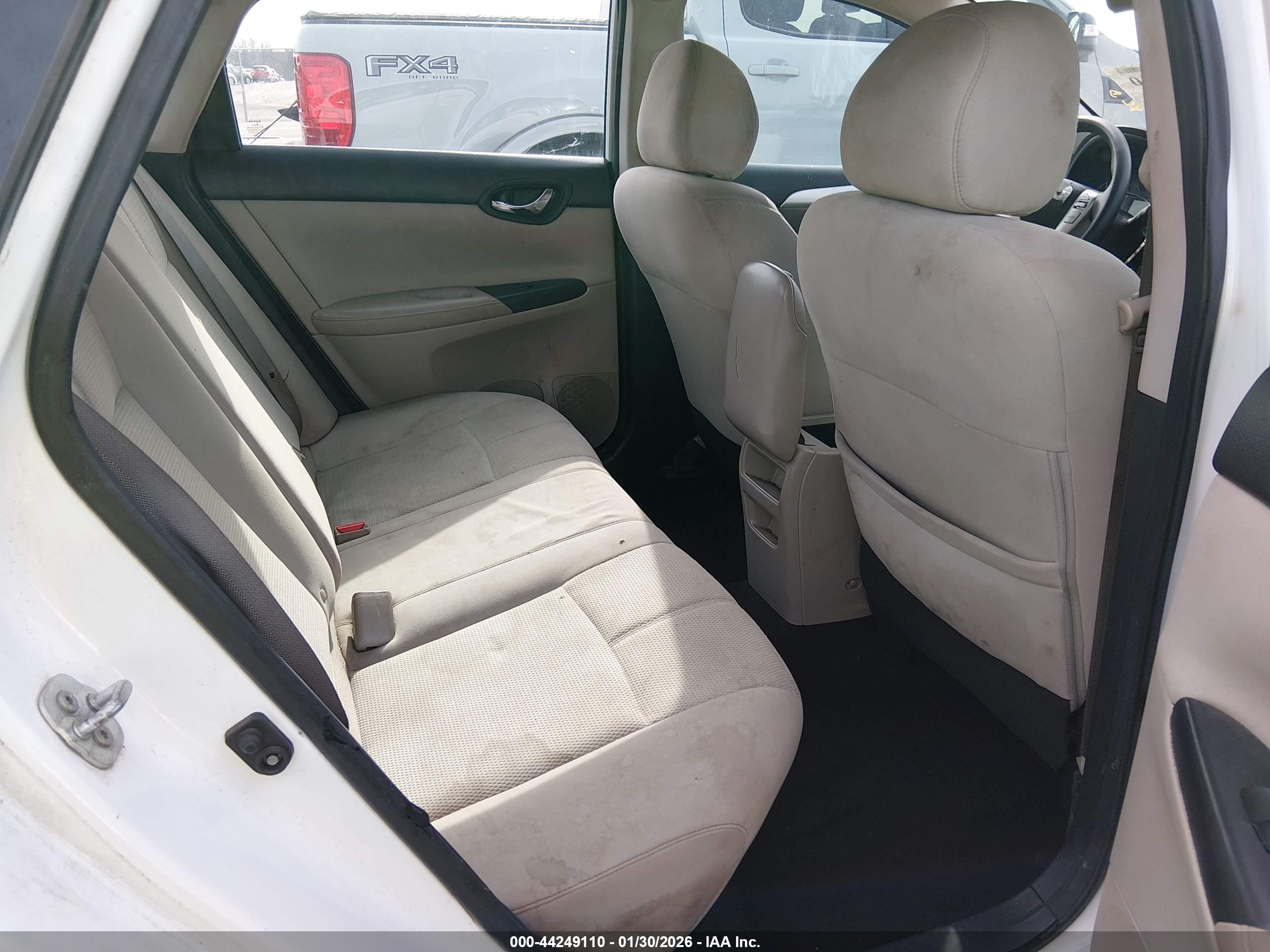 NISSAN SENTRA image 8