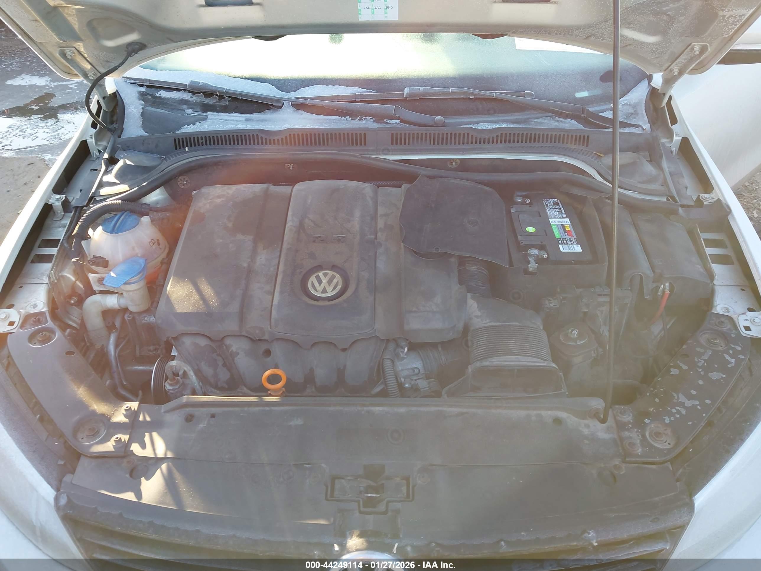 VOLKSWAGEN JETTA image 10