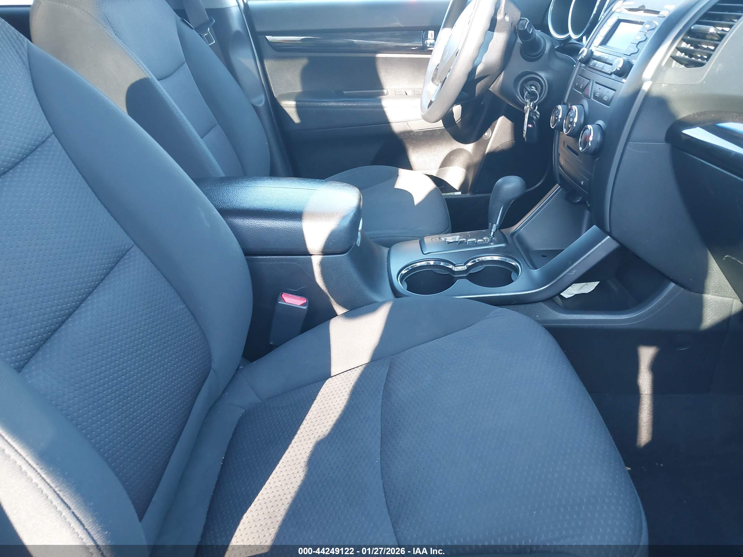 KIA SORENTO image 5