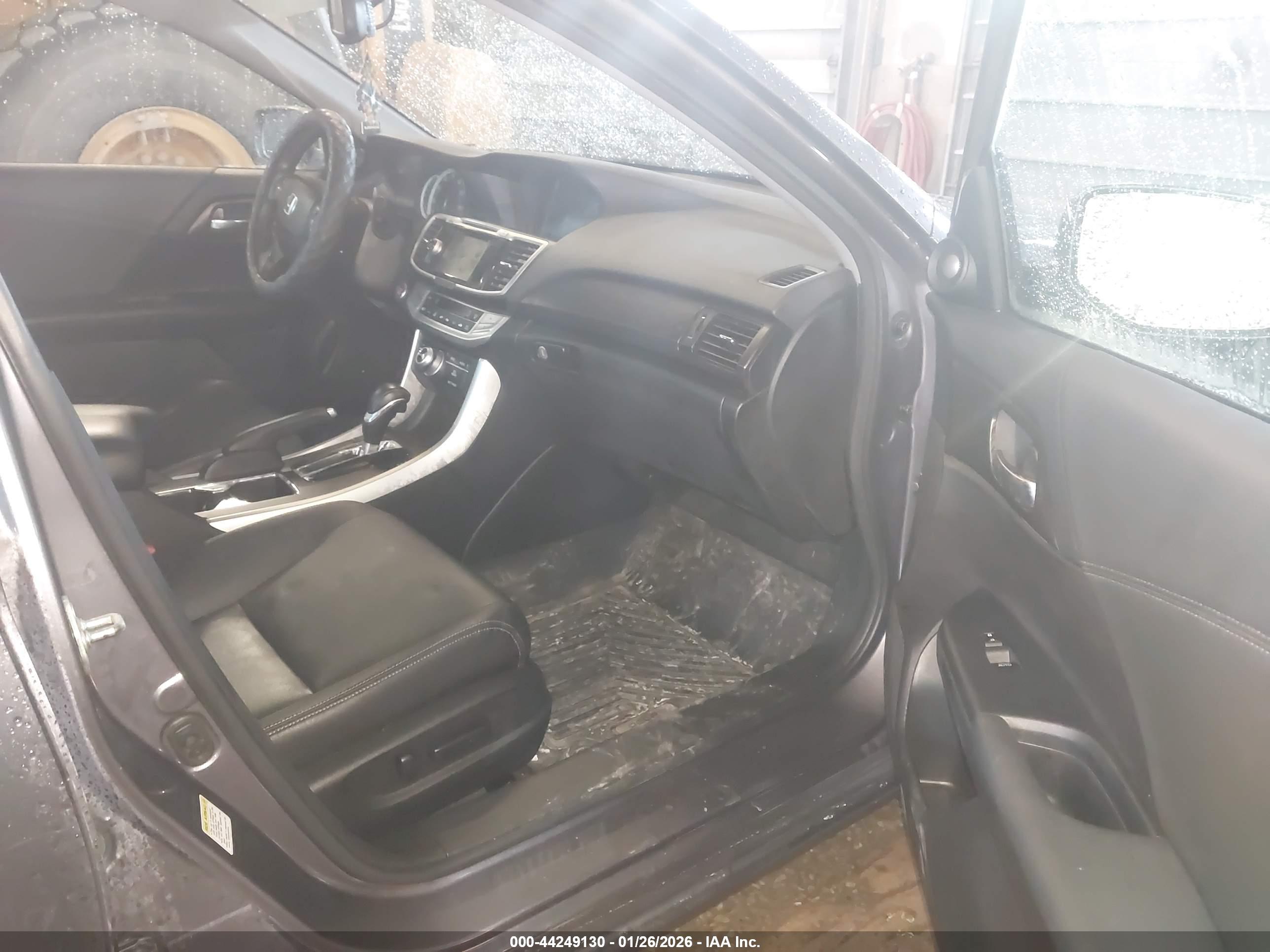 HONDA ACCORD image 5