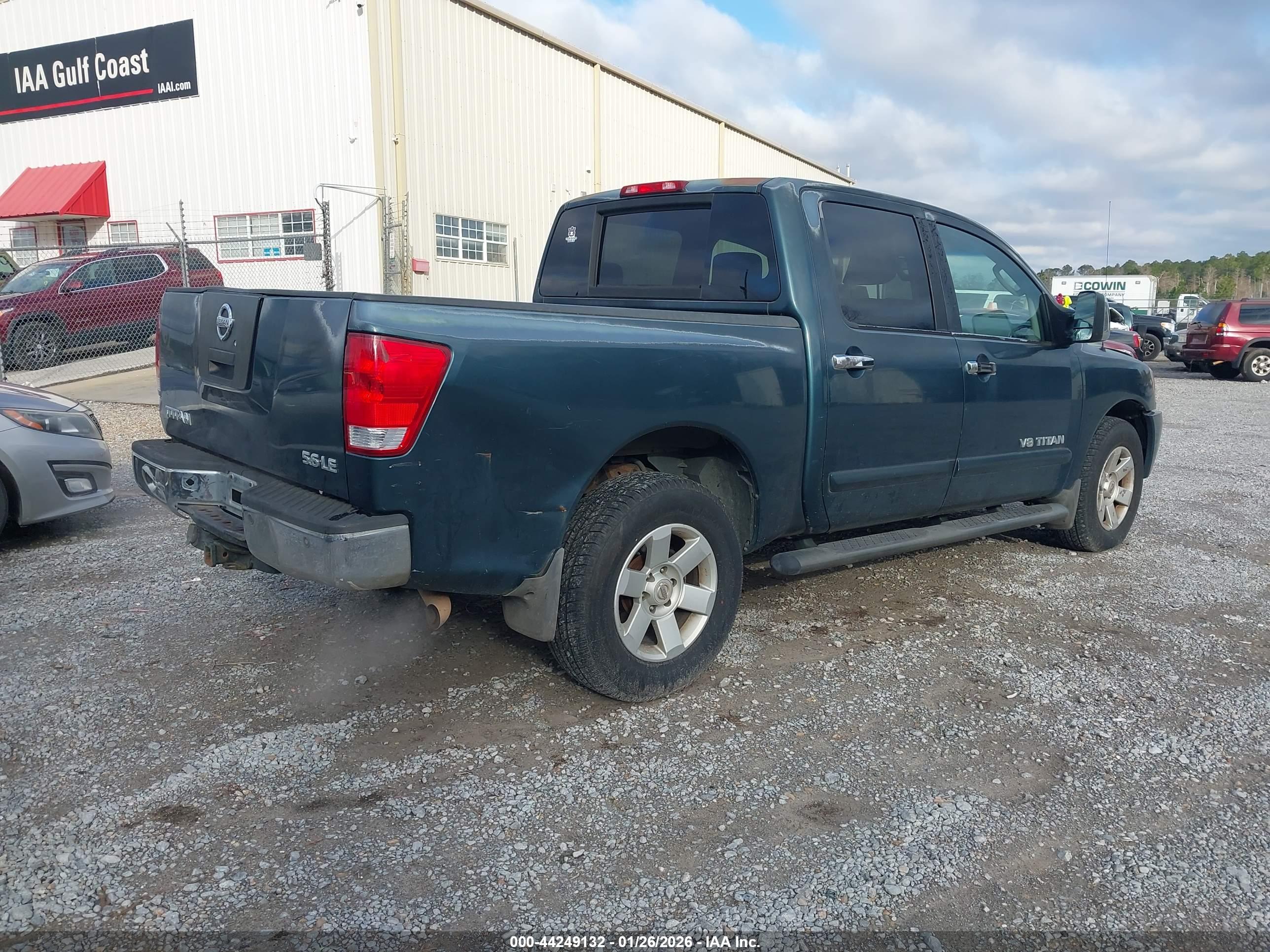 NISSAN TITAN image 4