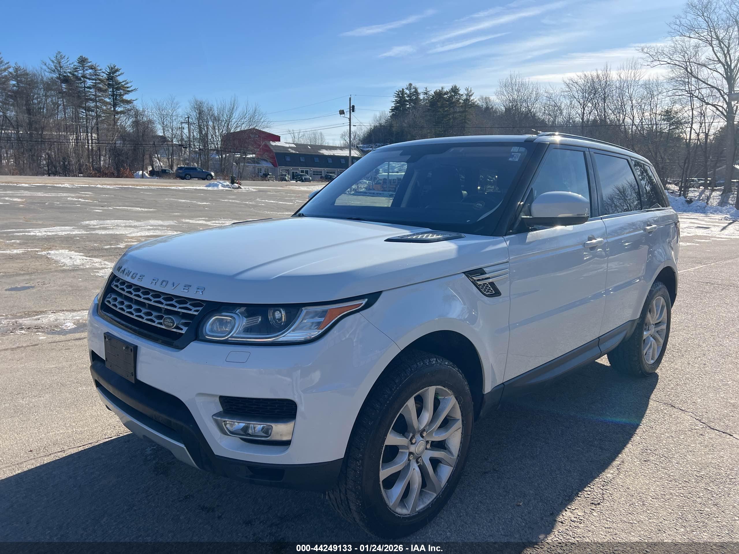 LAND ROVER image 2