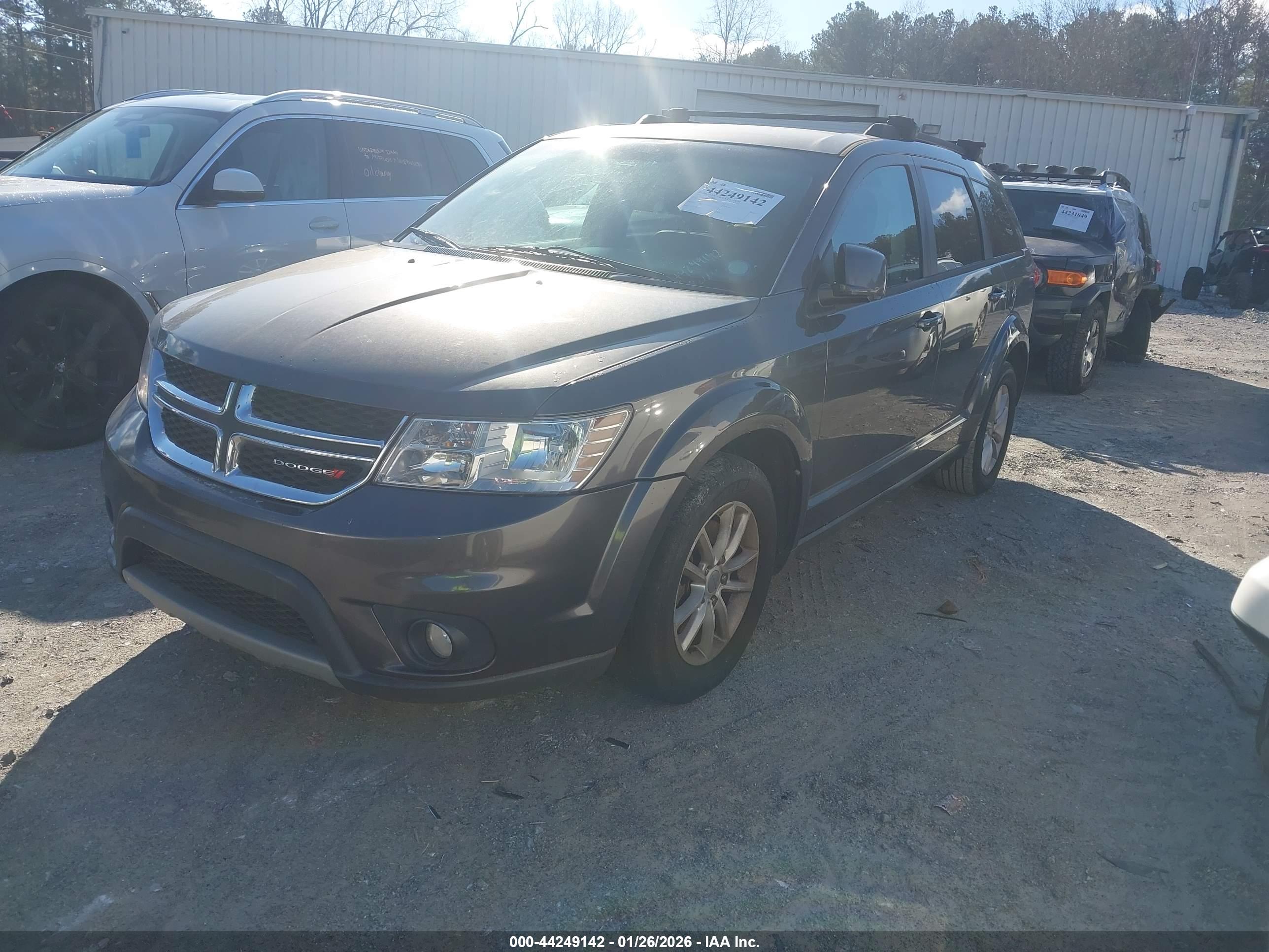 DODGE JOURNEY image 2