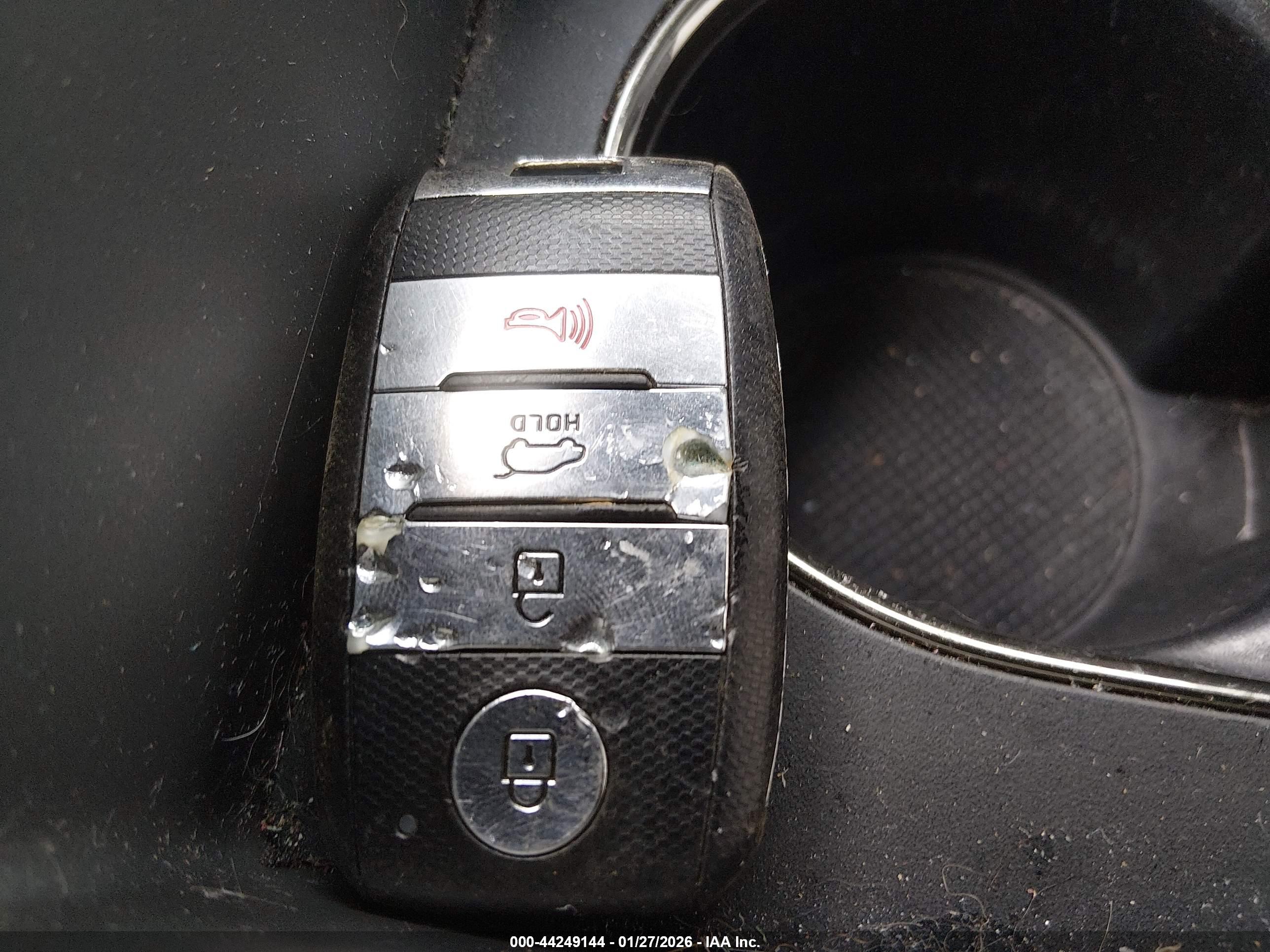 KIA SPORTAGE image 11