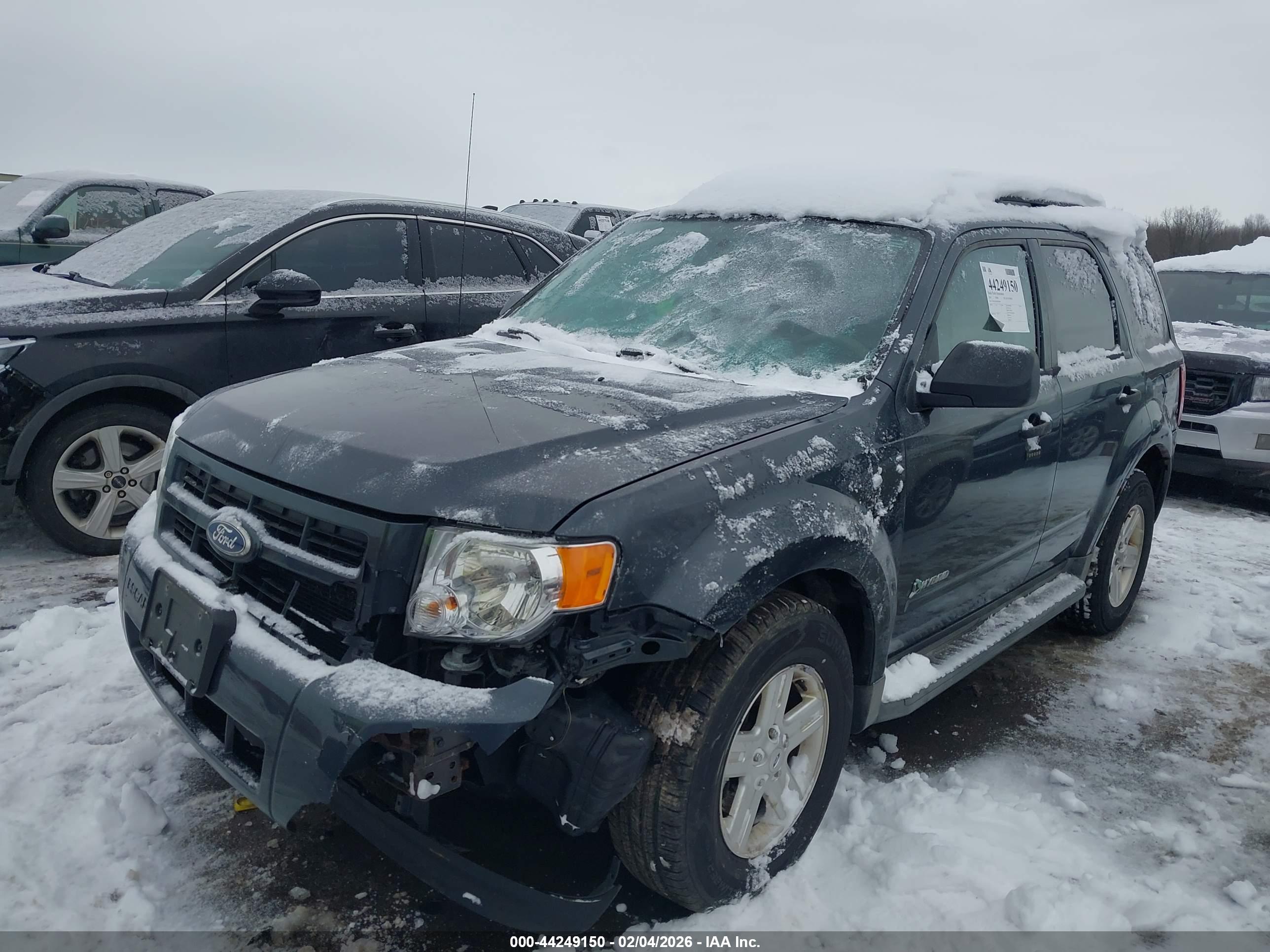 FORD ESCAPE image 2
