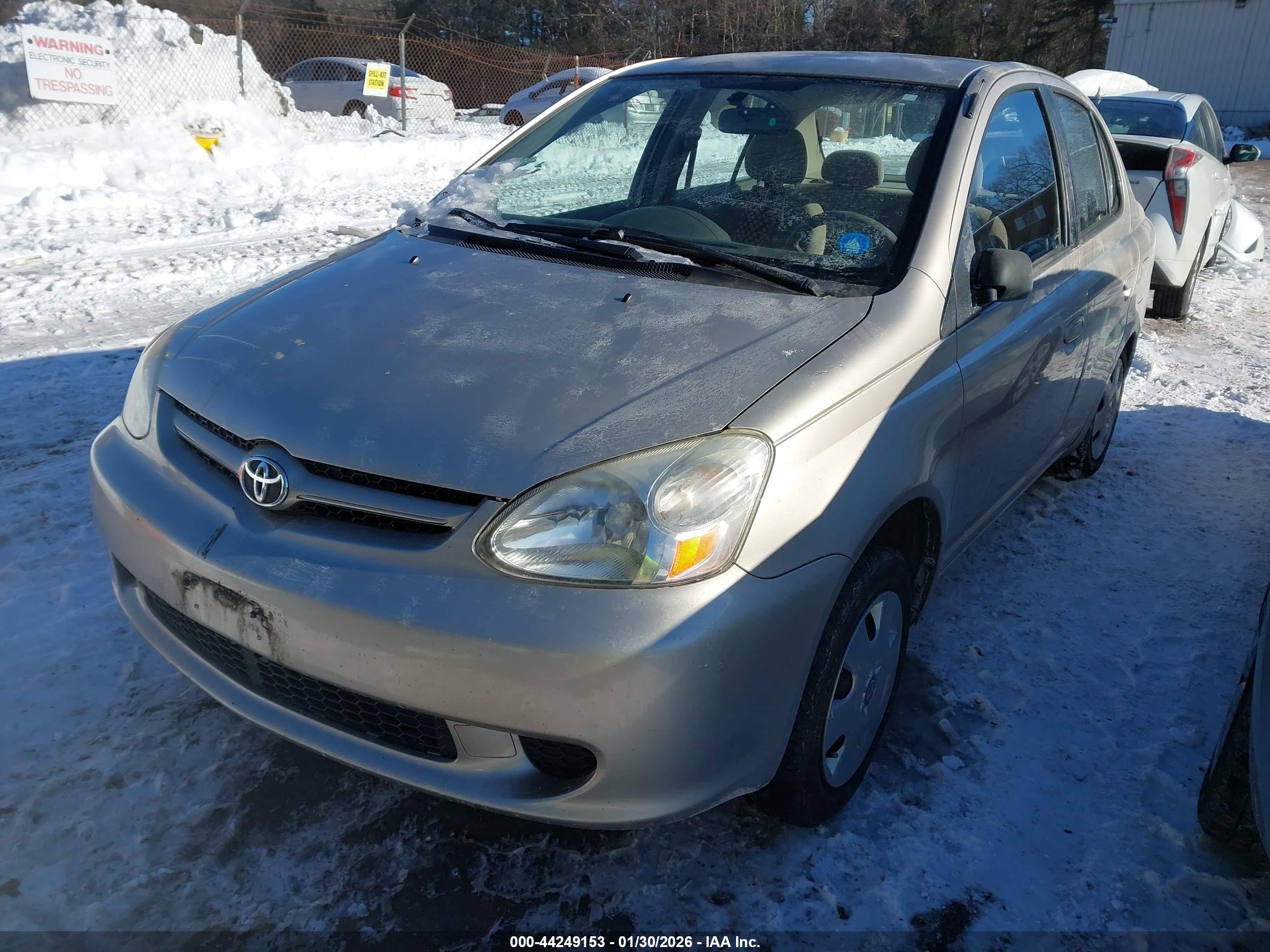 TOYOTA ECHO image 2