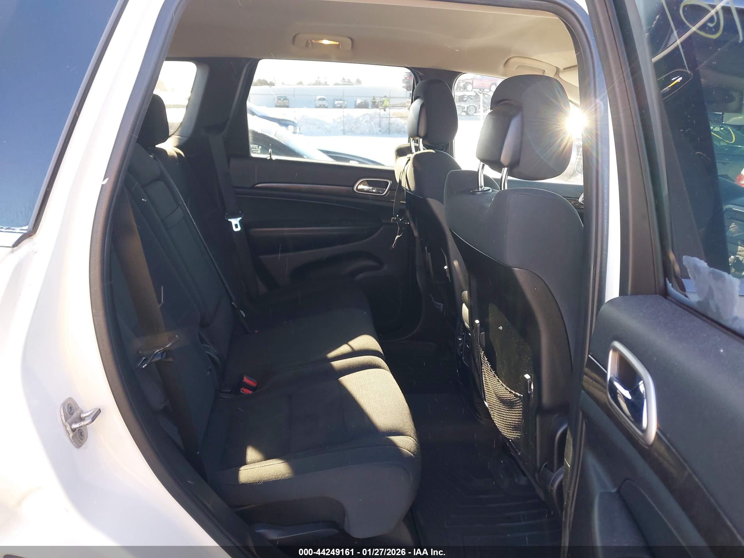 JEEP GRAND image 8