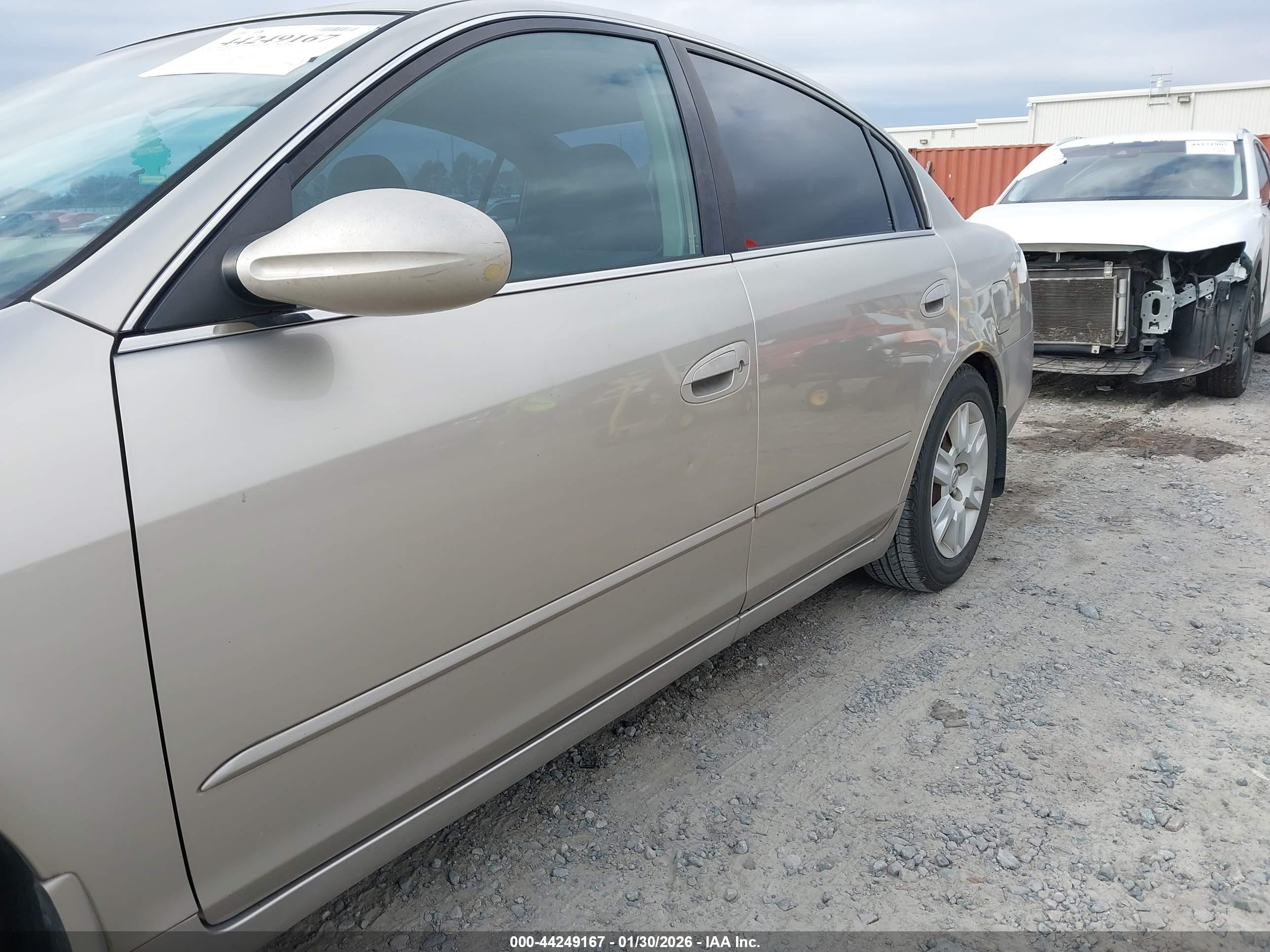 NISSAN ALTIMA image 6