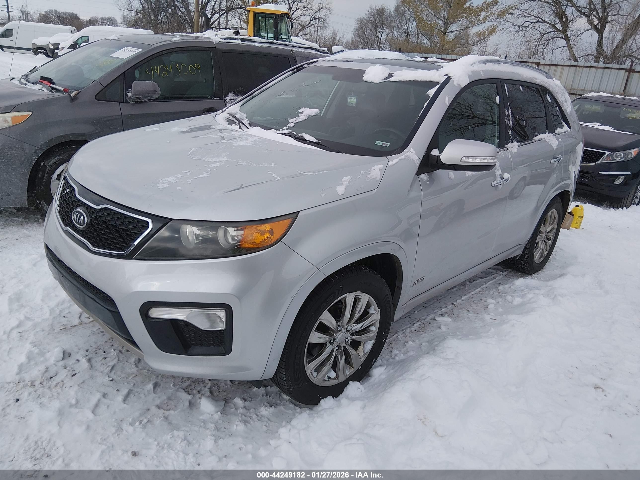 KIA SORENTO image 2