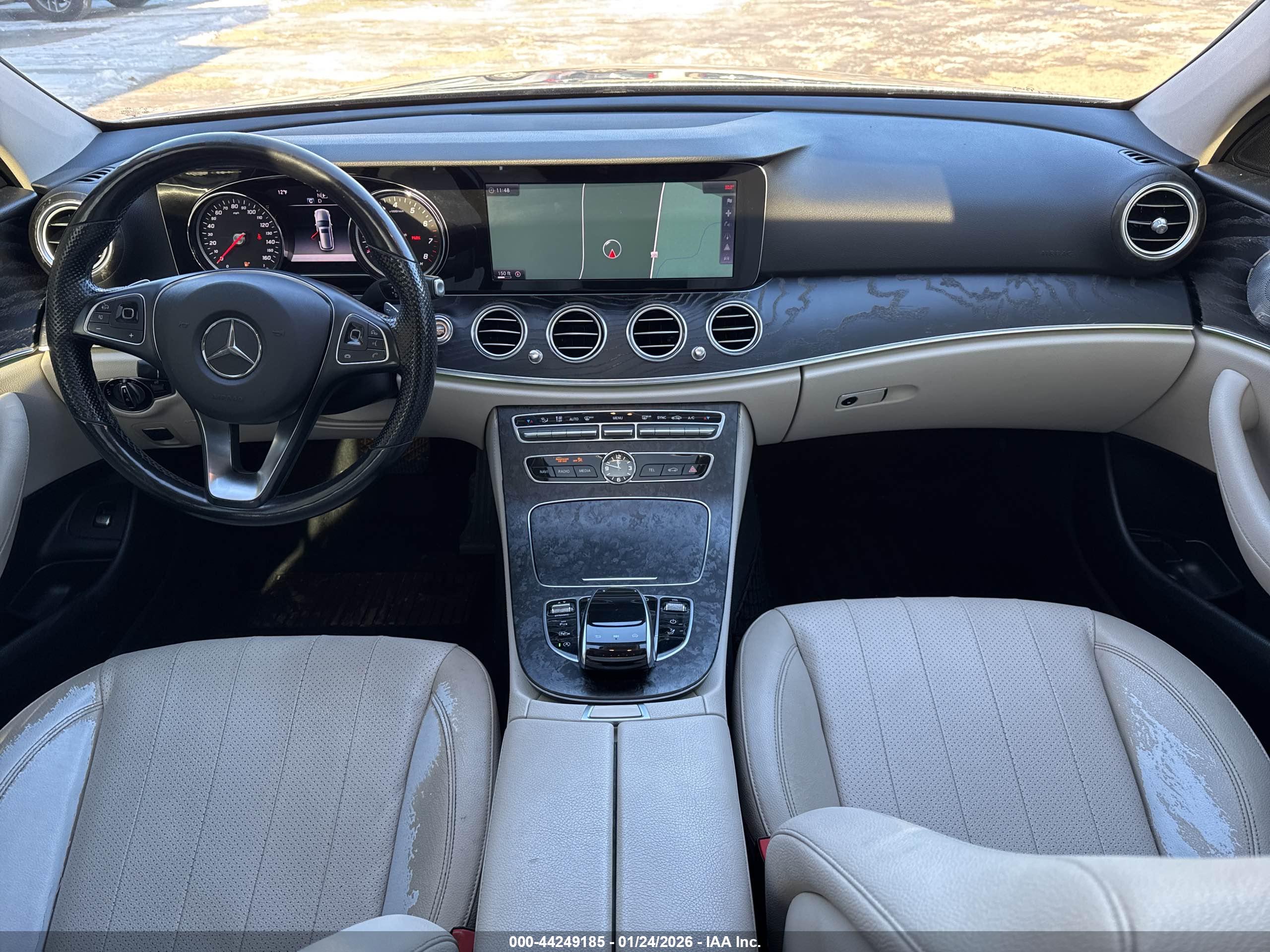 MERCEDES-BENZ E image 6