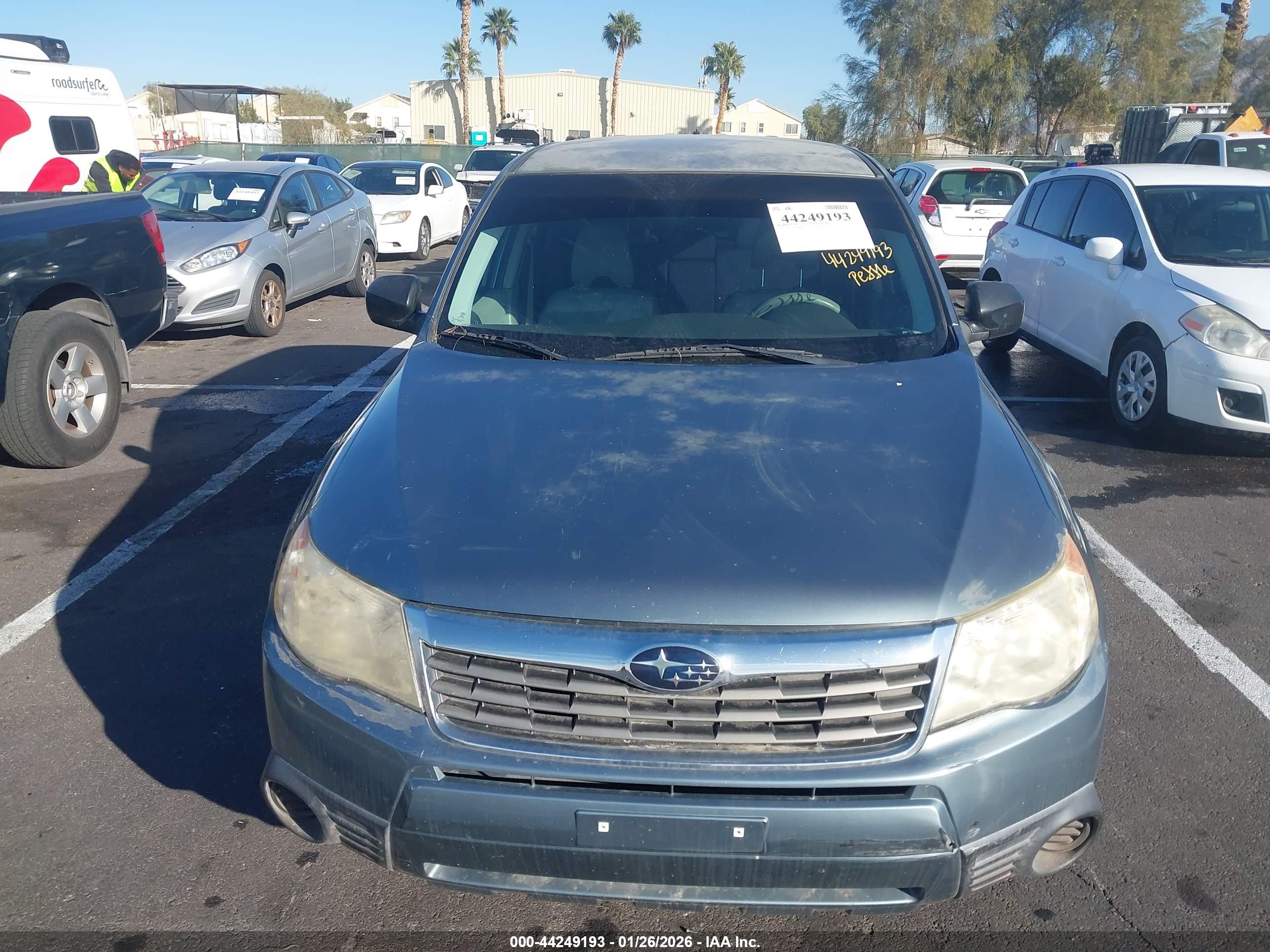 SUBARU FORESTER image 6