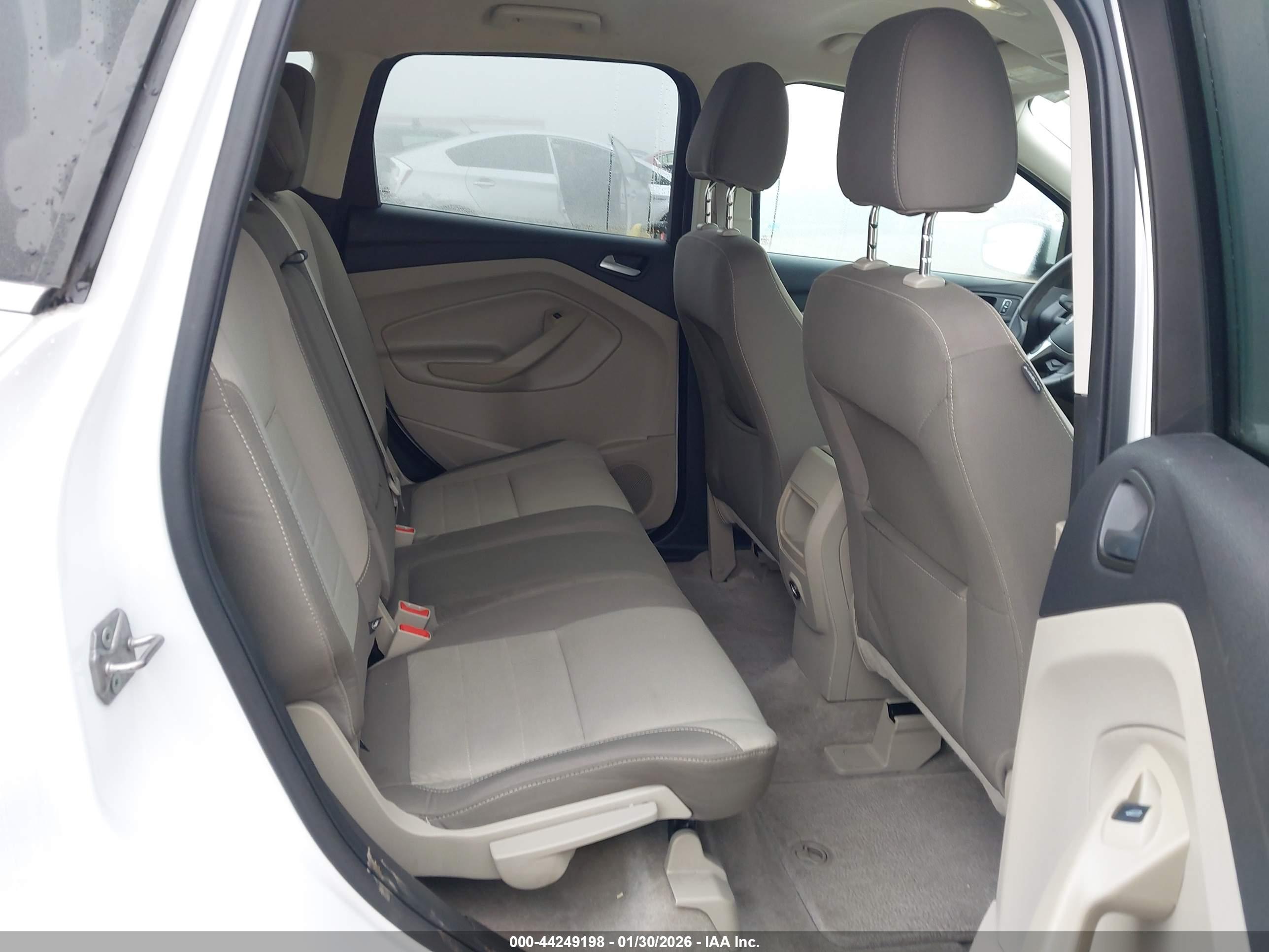 FORD ESCAPE image 8