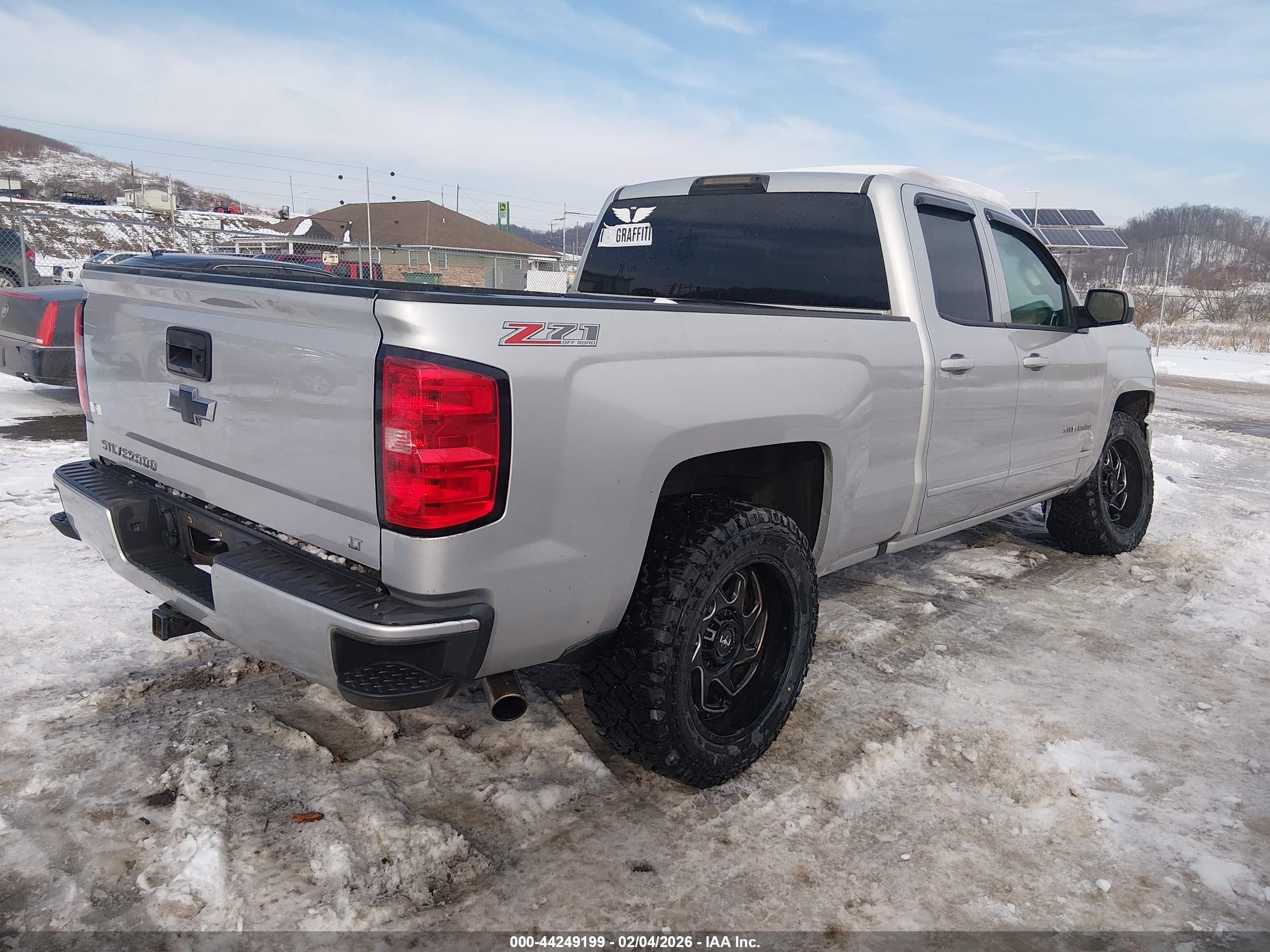 CHEVROLET SILVERADO image 4