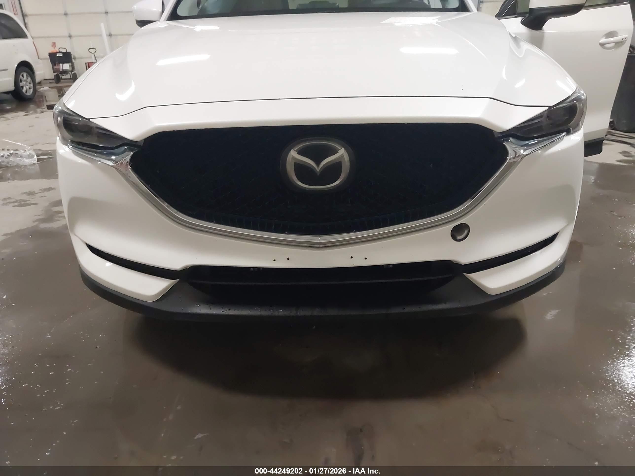 MAZDA CX-5 image 6