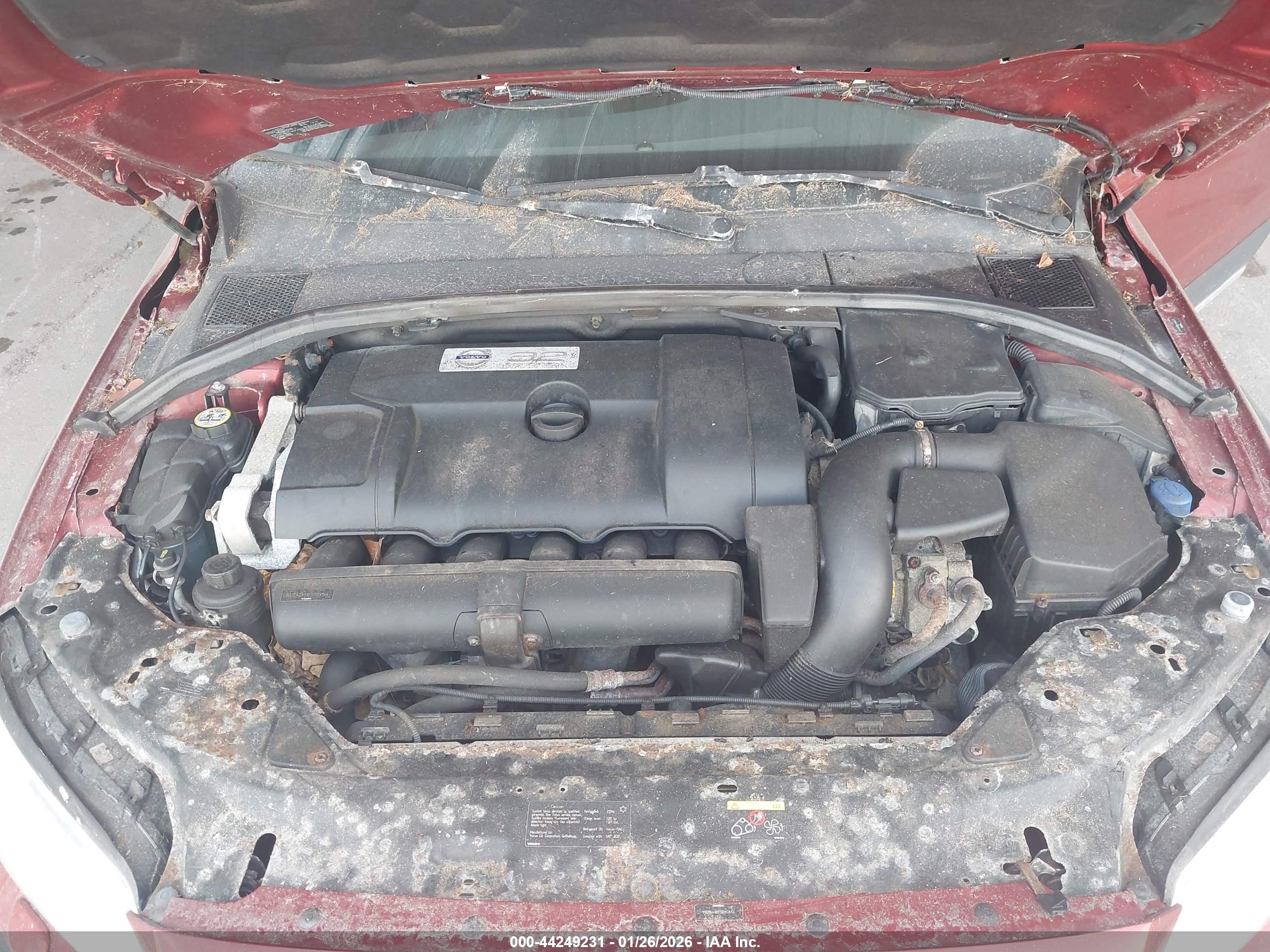 VOLVO XC70 image 10