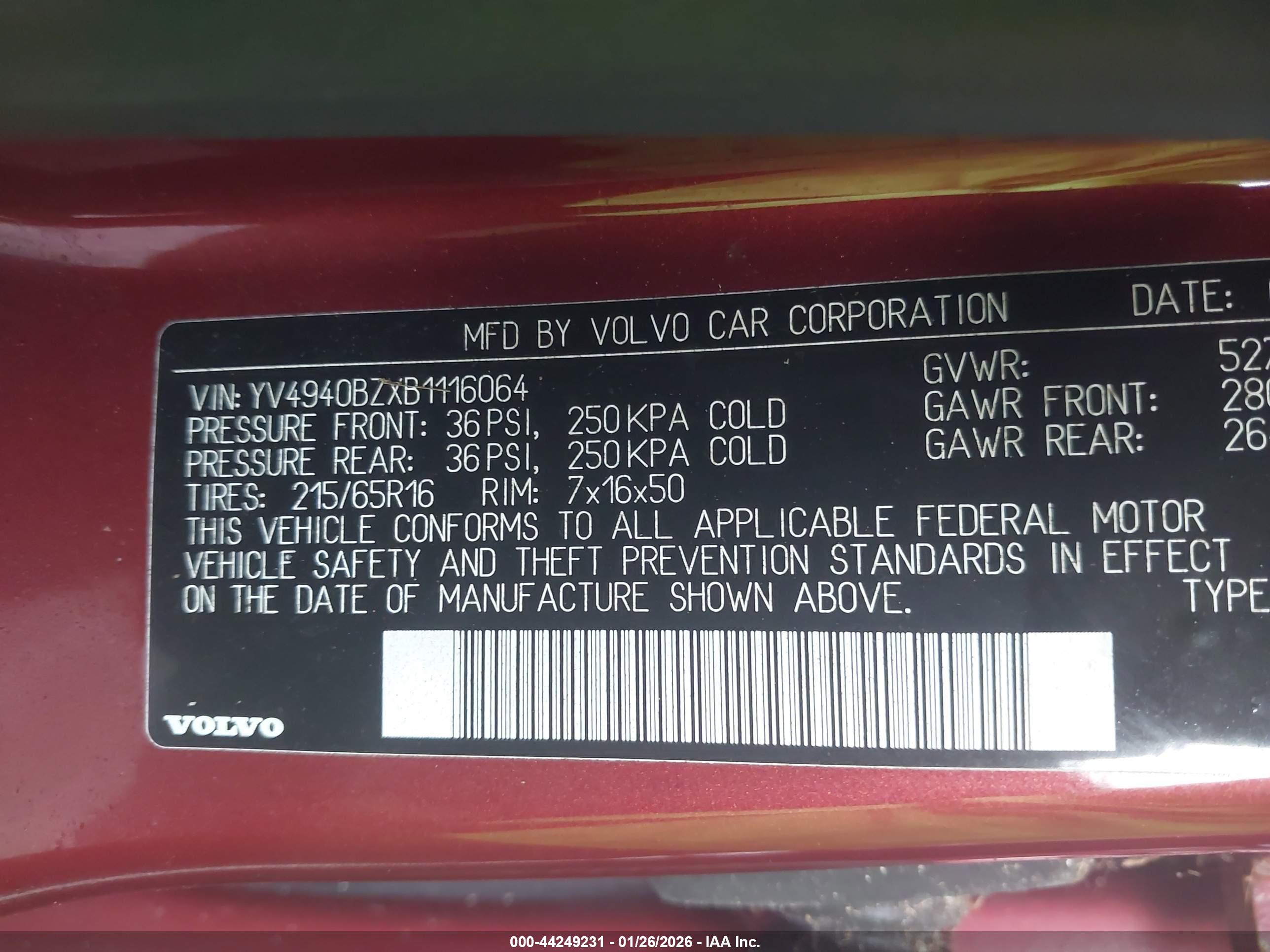 VOLVO XC70 image 9