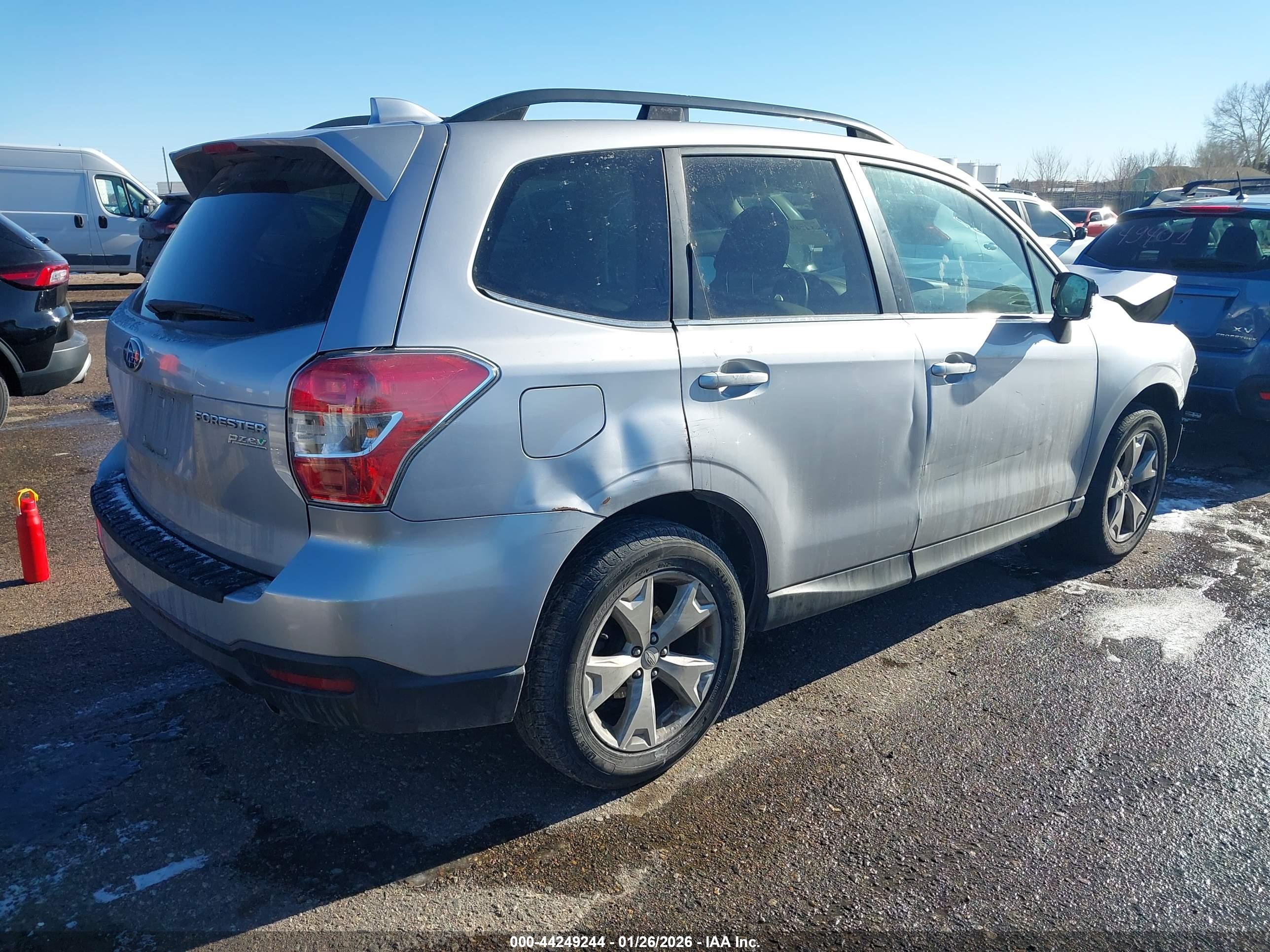 SUBARU FORESTER image 4