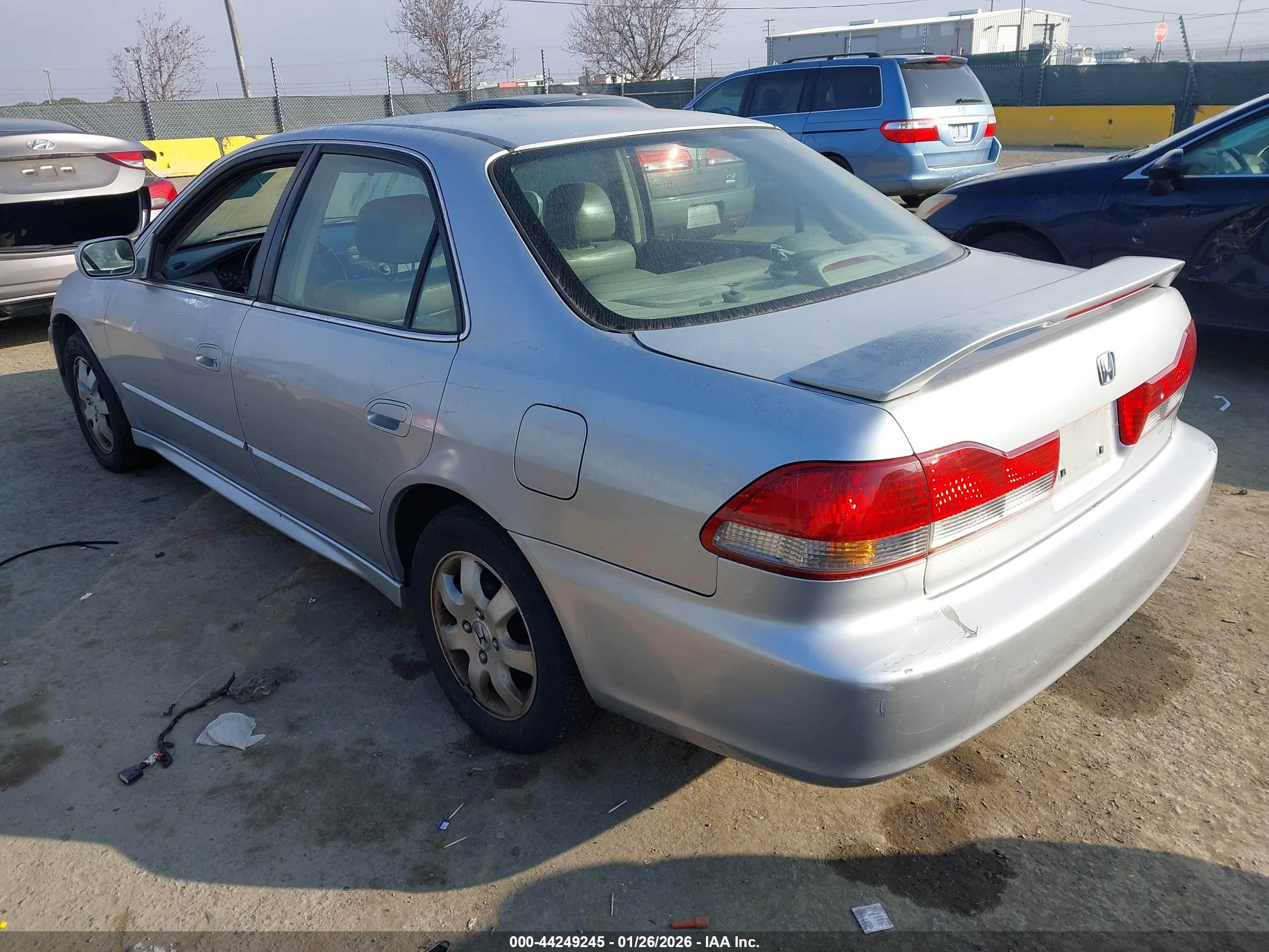 HONDA ACCORD image 3