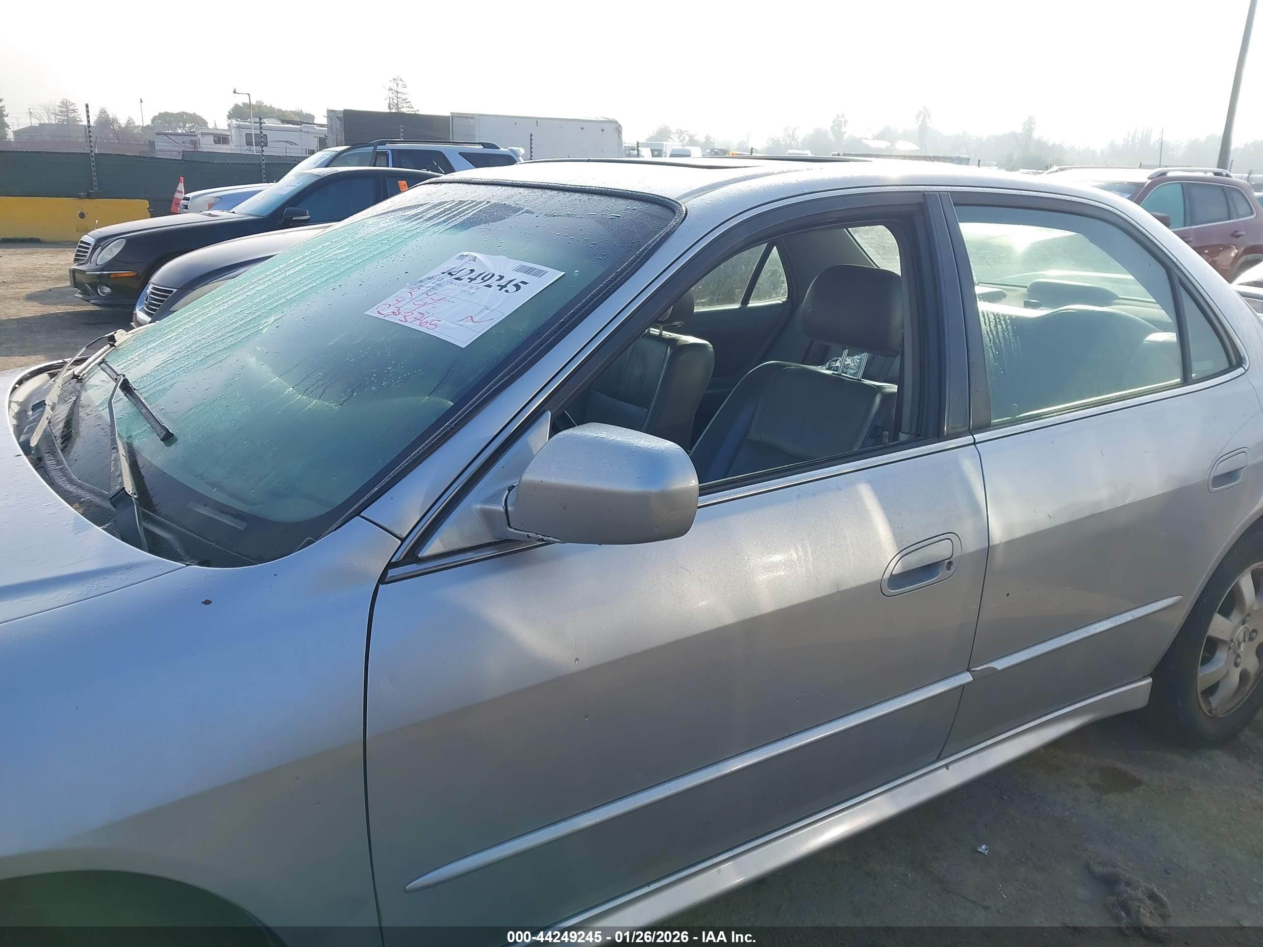 HONDA ACCORD image 6