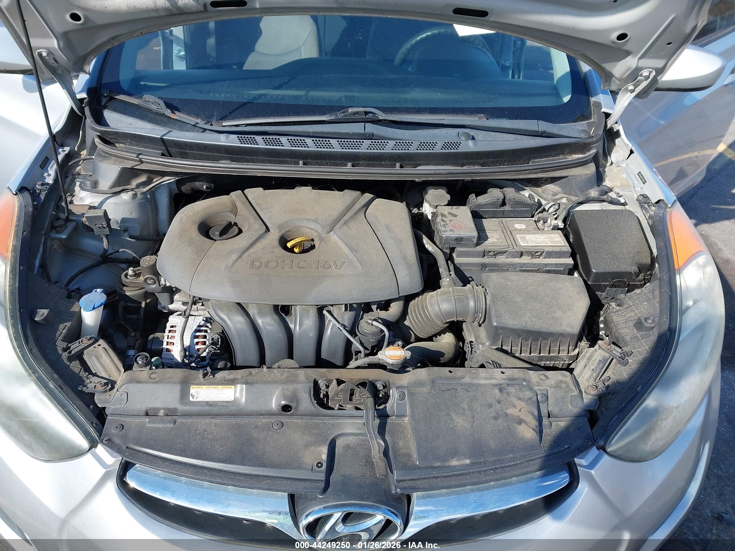 HYUNDAI ELANTRA image 10