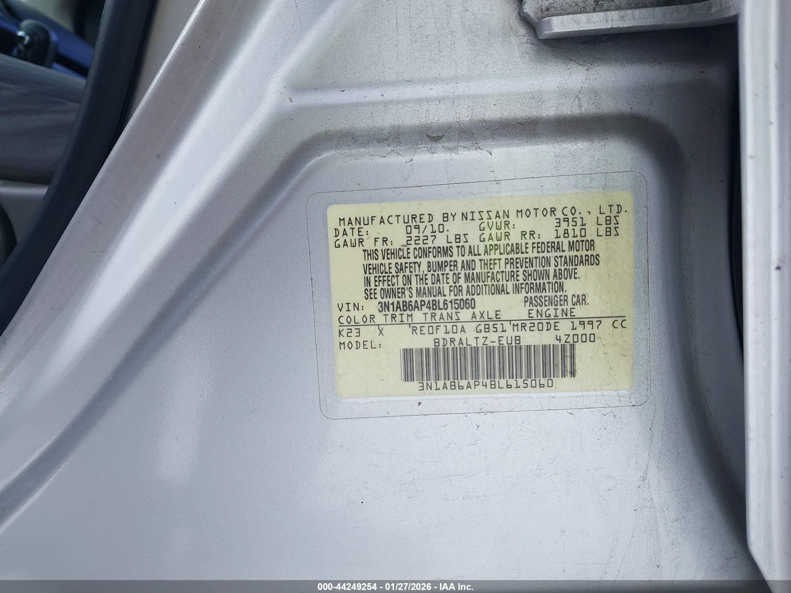 NISSAN SENTRA image 9