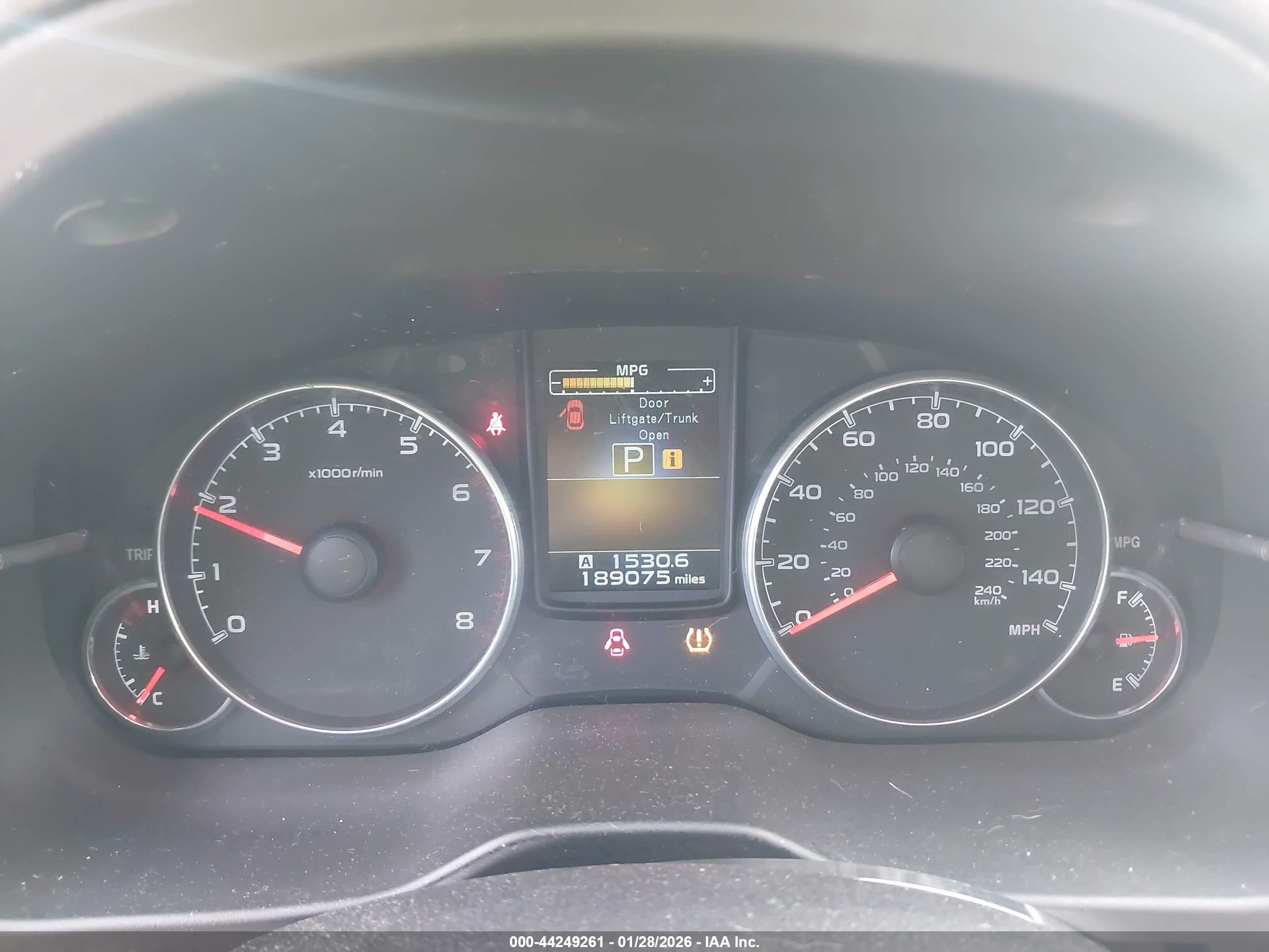 SUBARU OUTBACK image 7