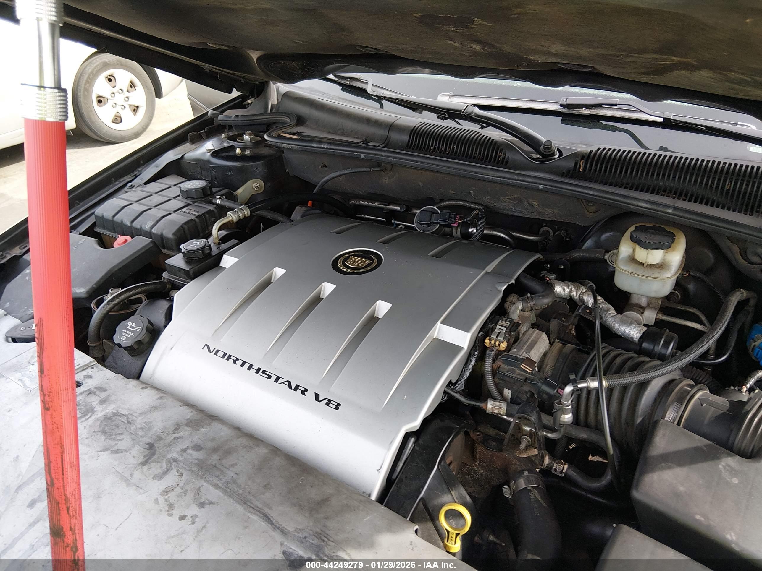 BUICK LUCERNE image 10