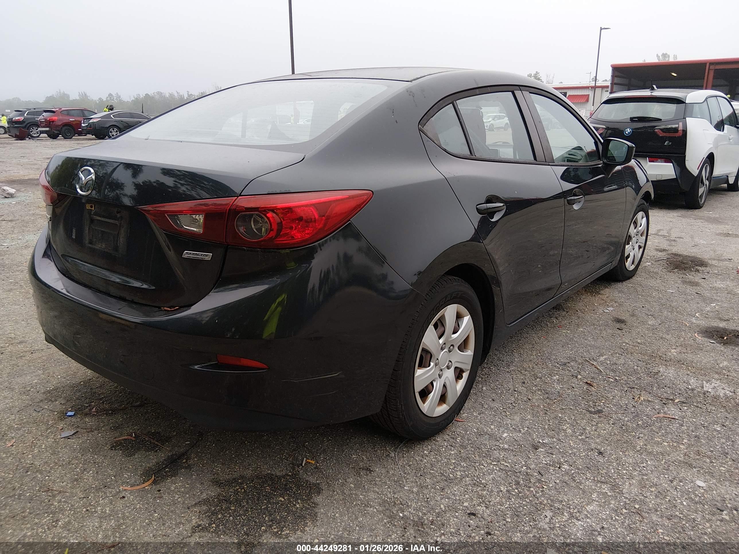 MAZDA MAZDA3 image 4