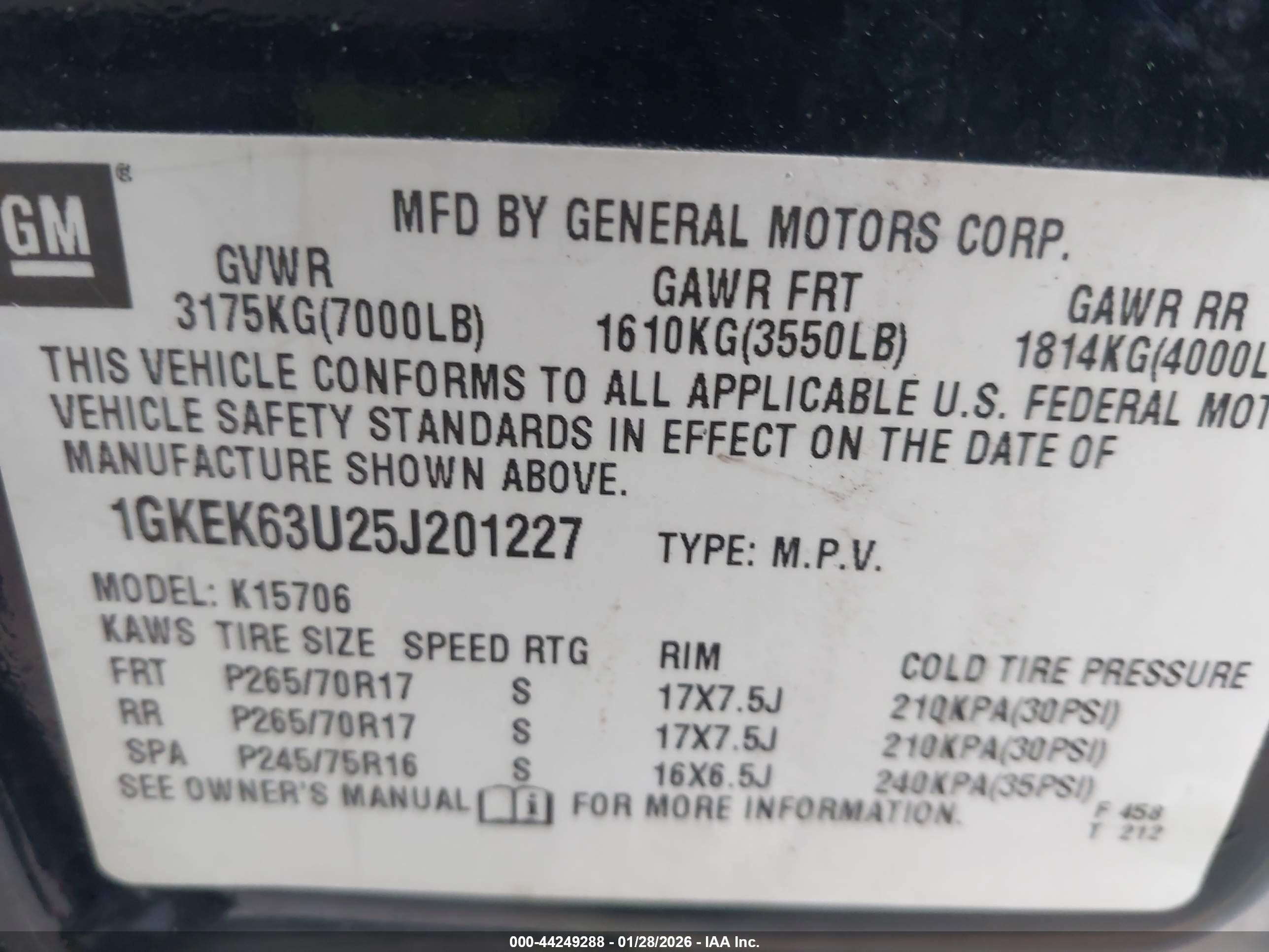 GMC YUKON image 9