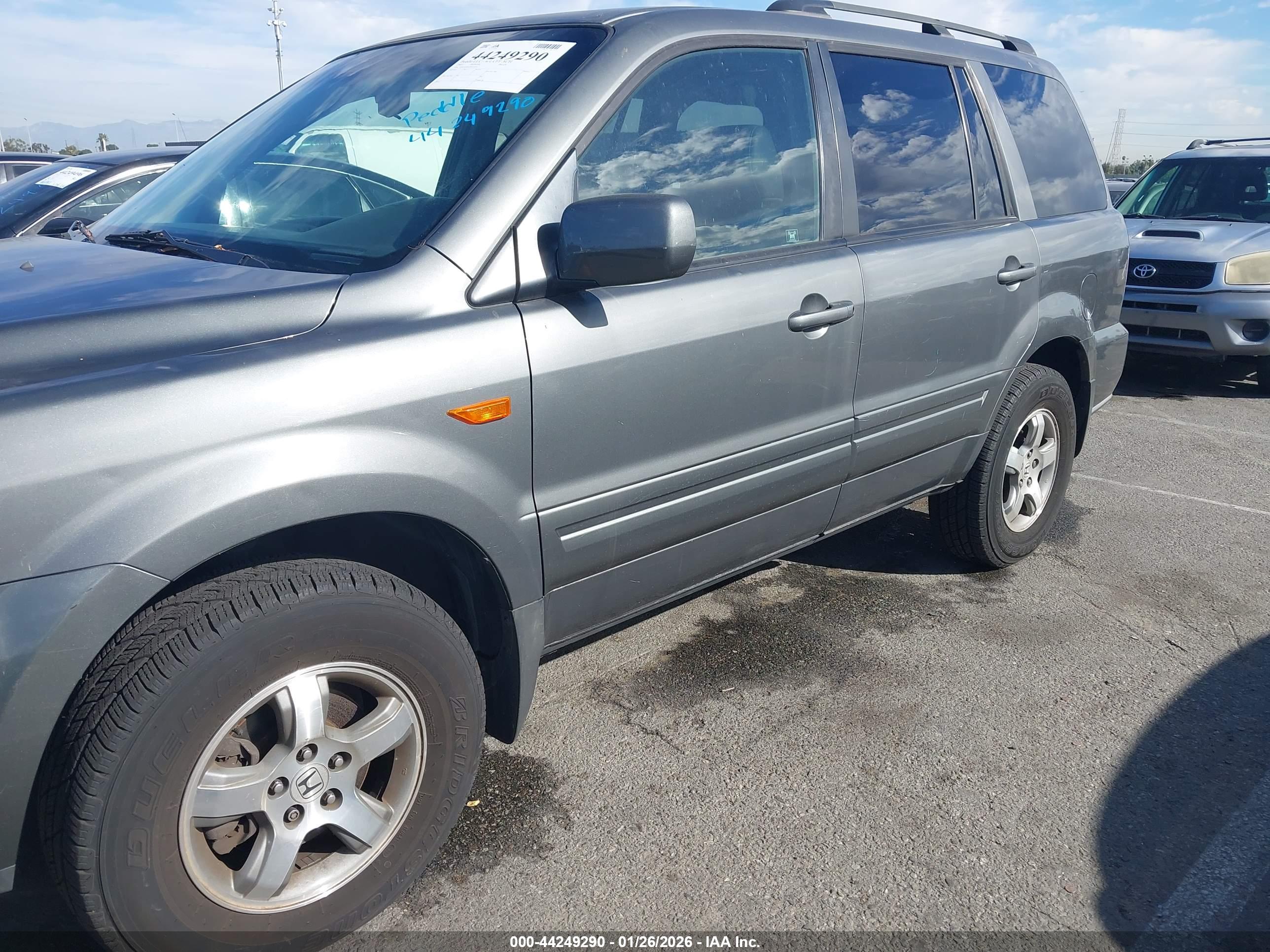 HONDA PILOT image 6